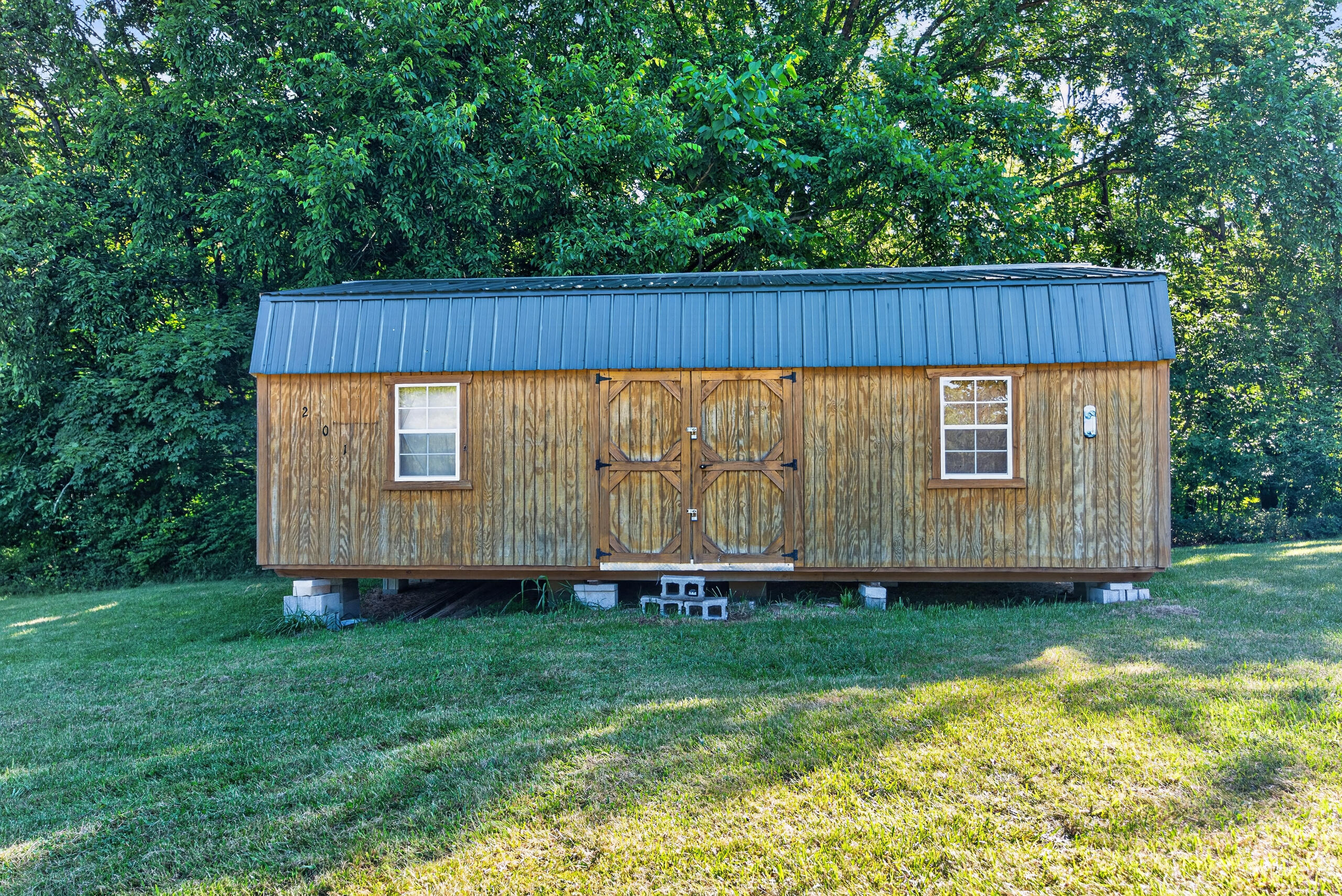 201 Hilltop Road Property Photo 8