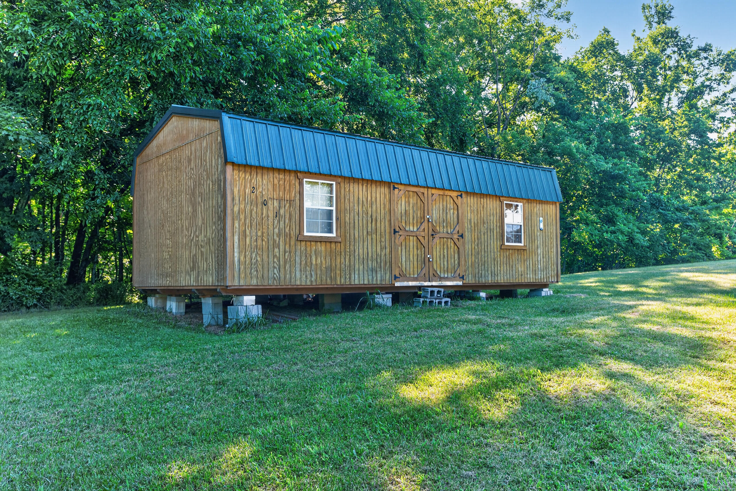 201 Hilltop Road Property Photo 9