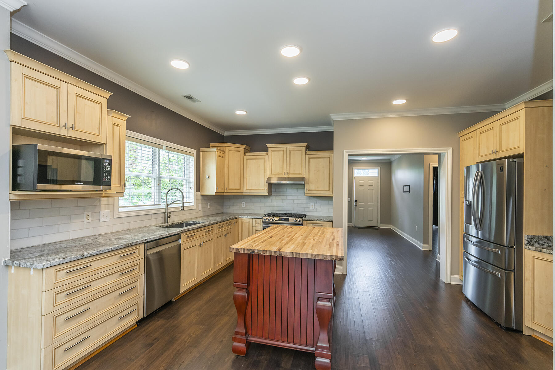997 Star Shoot Parkway Property Photo 9