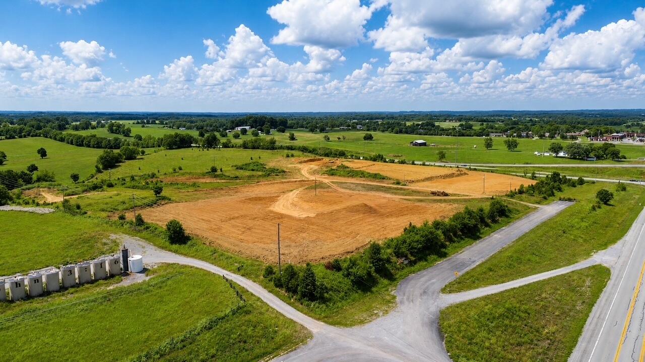 1 Burkesville Road Property Photo 4