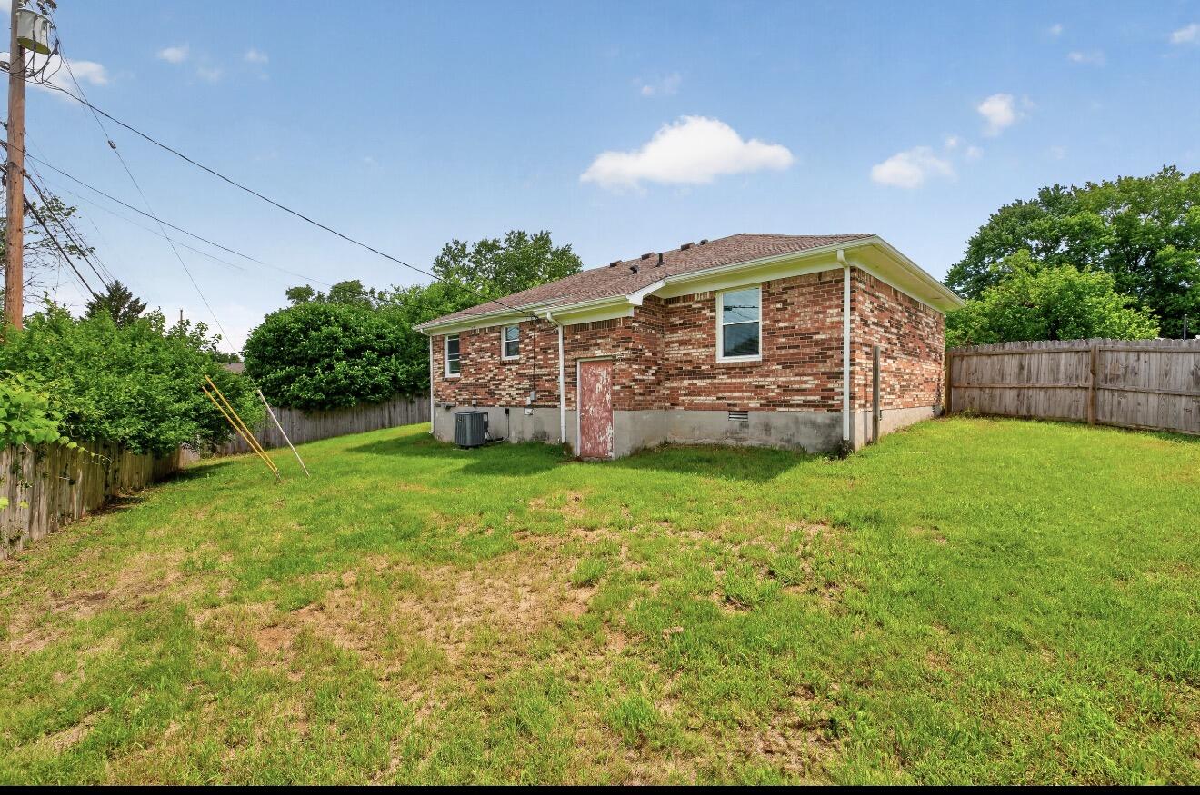 109 Lige Court Property Photo 2