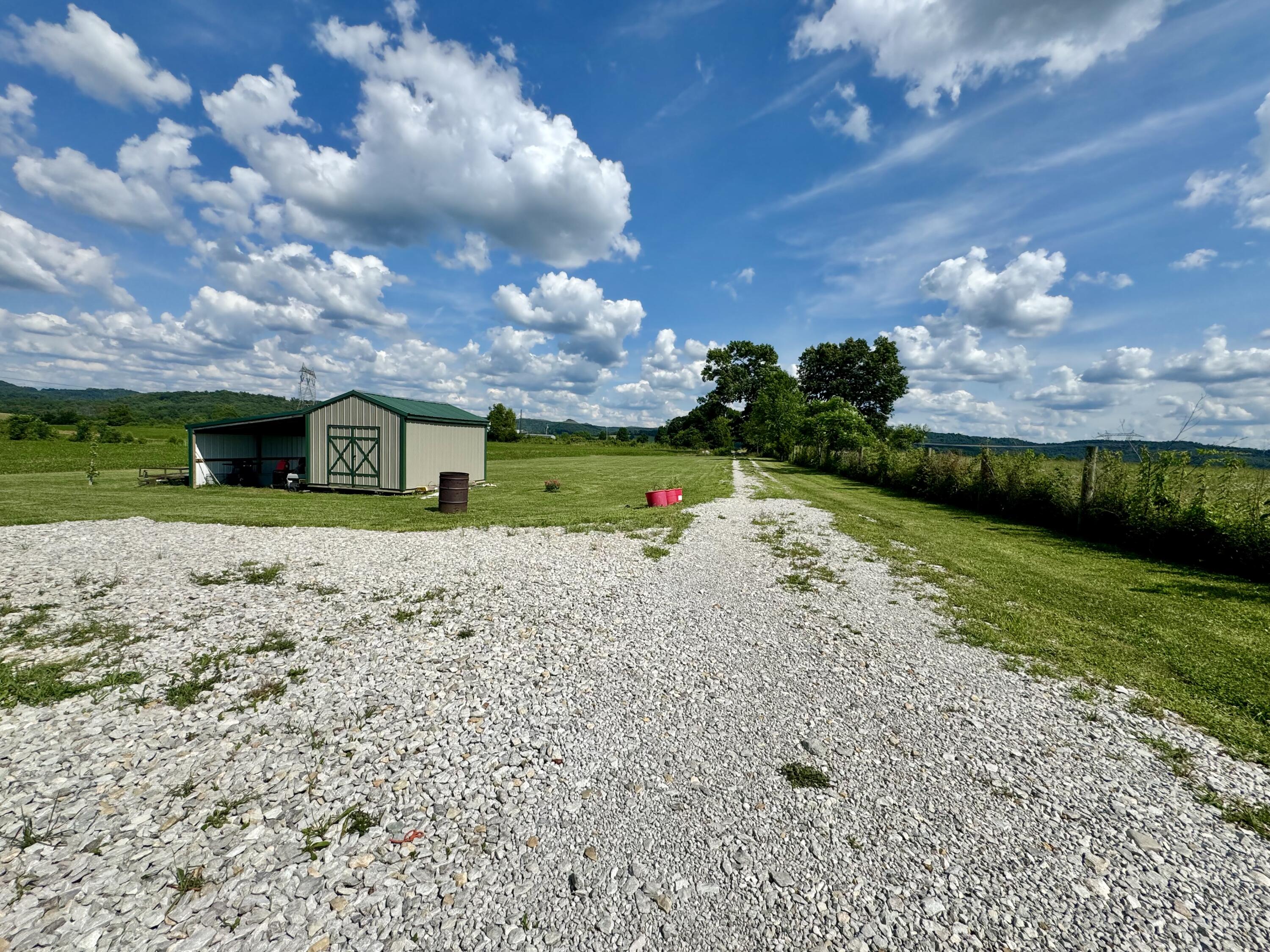 1747 Ky-10 Property Photo 3