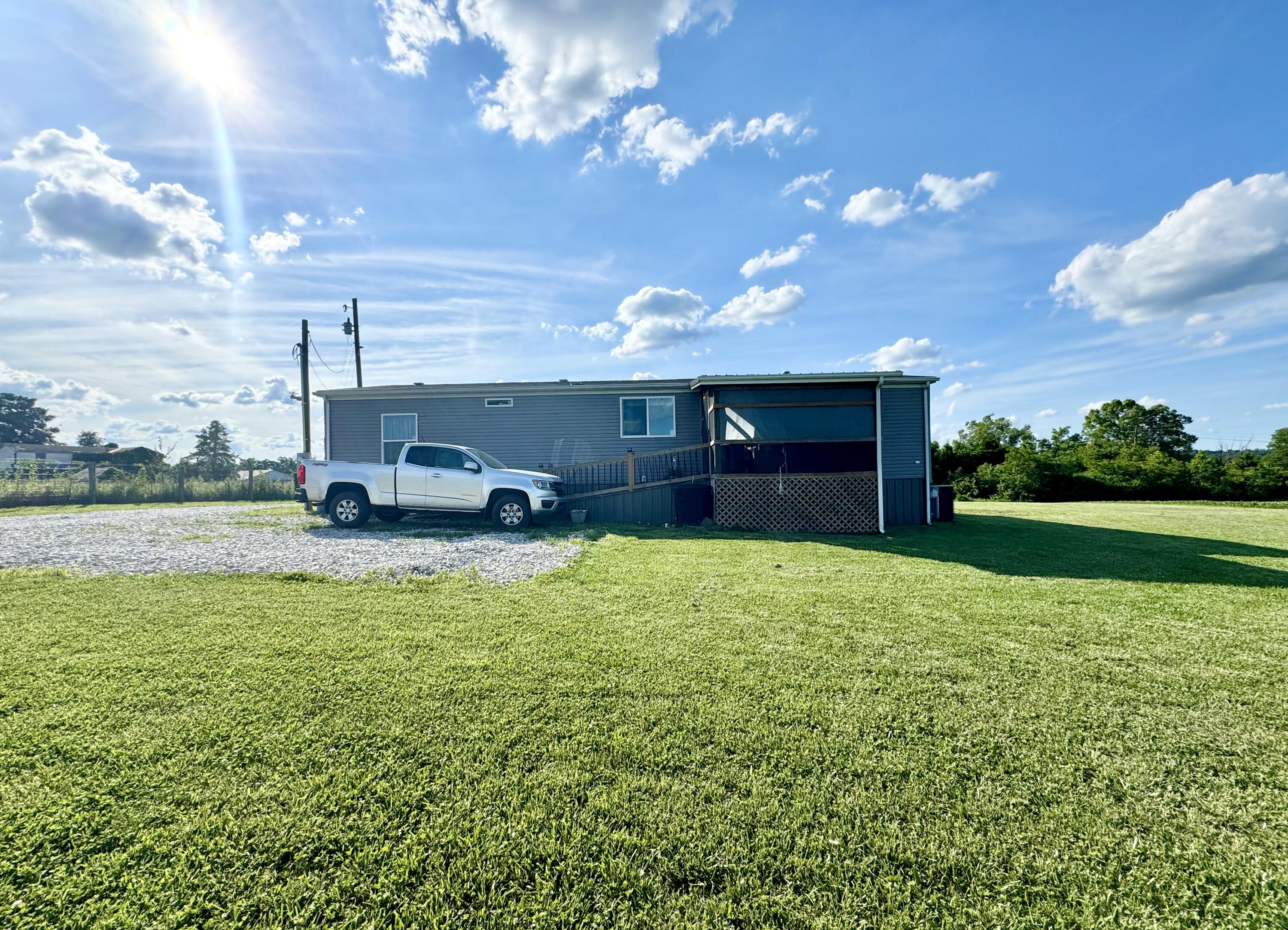 1747 Ky-10 Property Photo 23