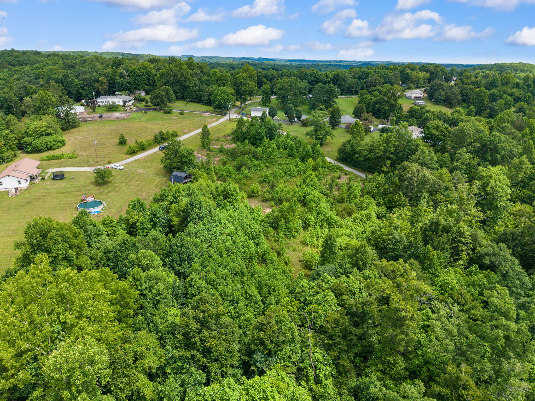 3492 Hawk Creek Road Property Photo 28