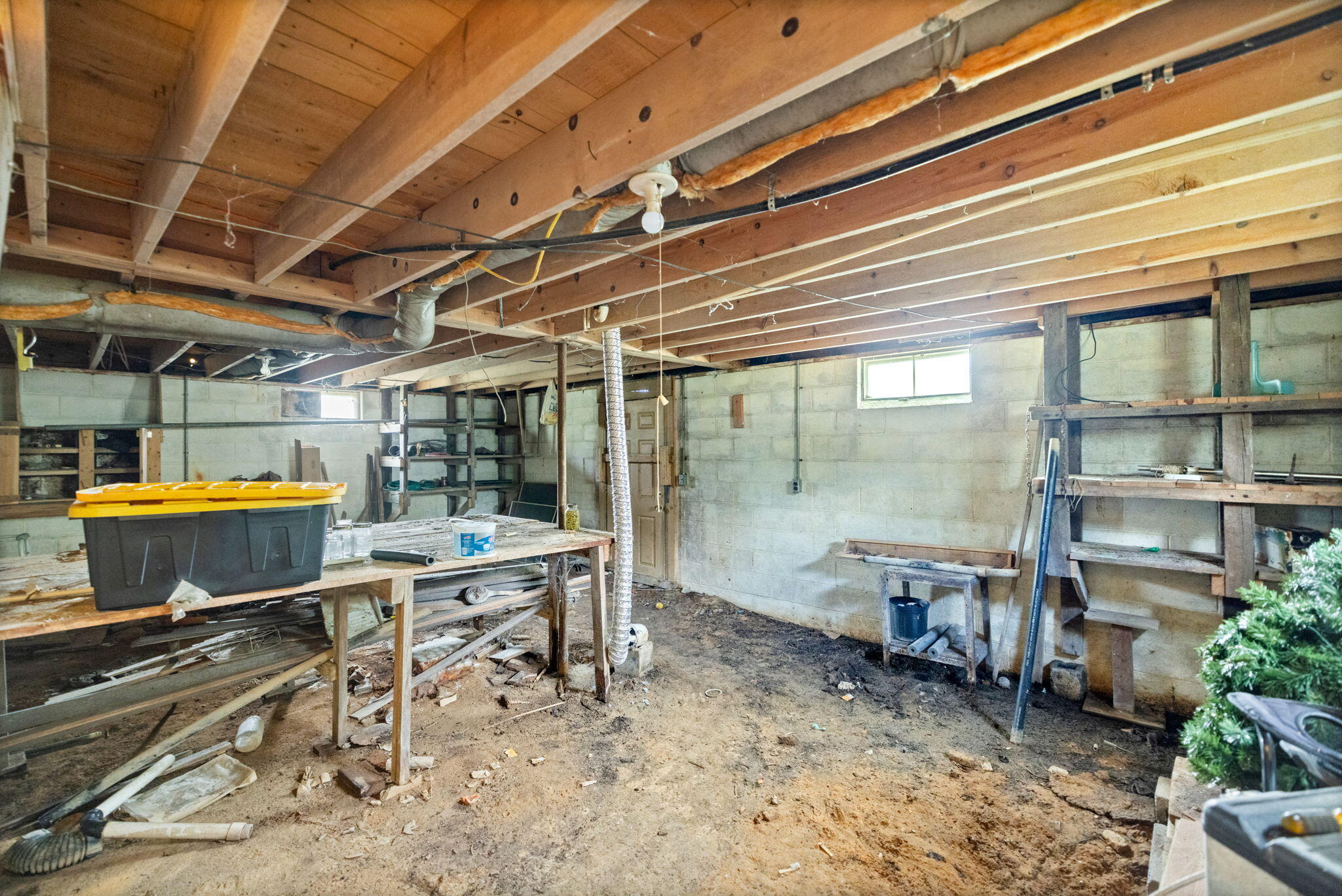 3492 Hawk Creek Road Property Photo 32