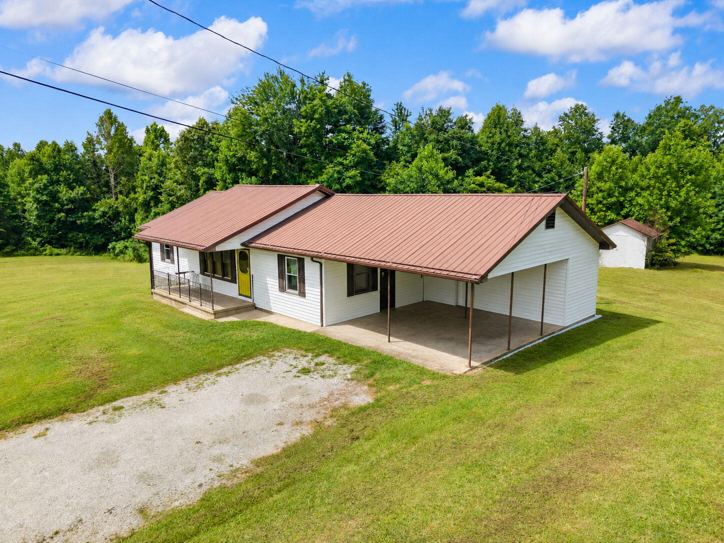 3492 Hawk Creek Road Property Photo 44