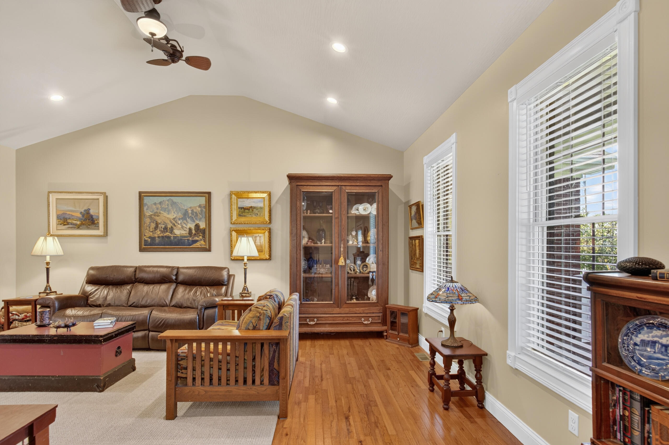 227 Rebecca Lane Property Photo 8