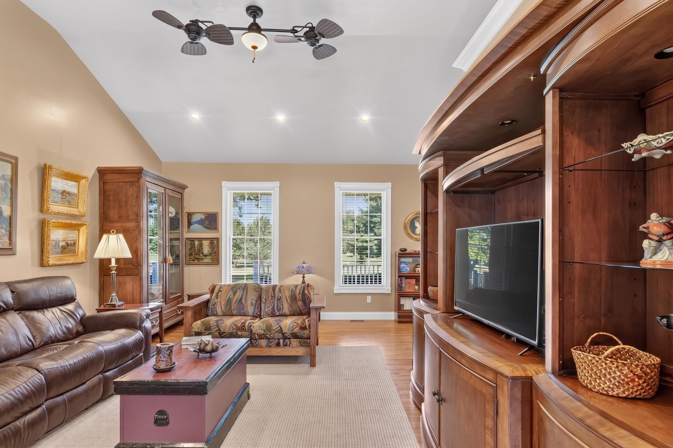 227 Rebecca Lane Property Photo 11