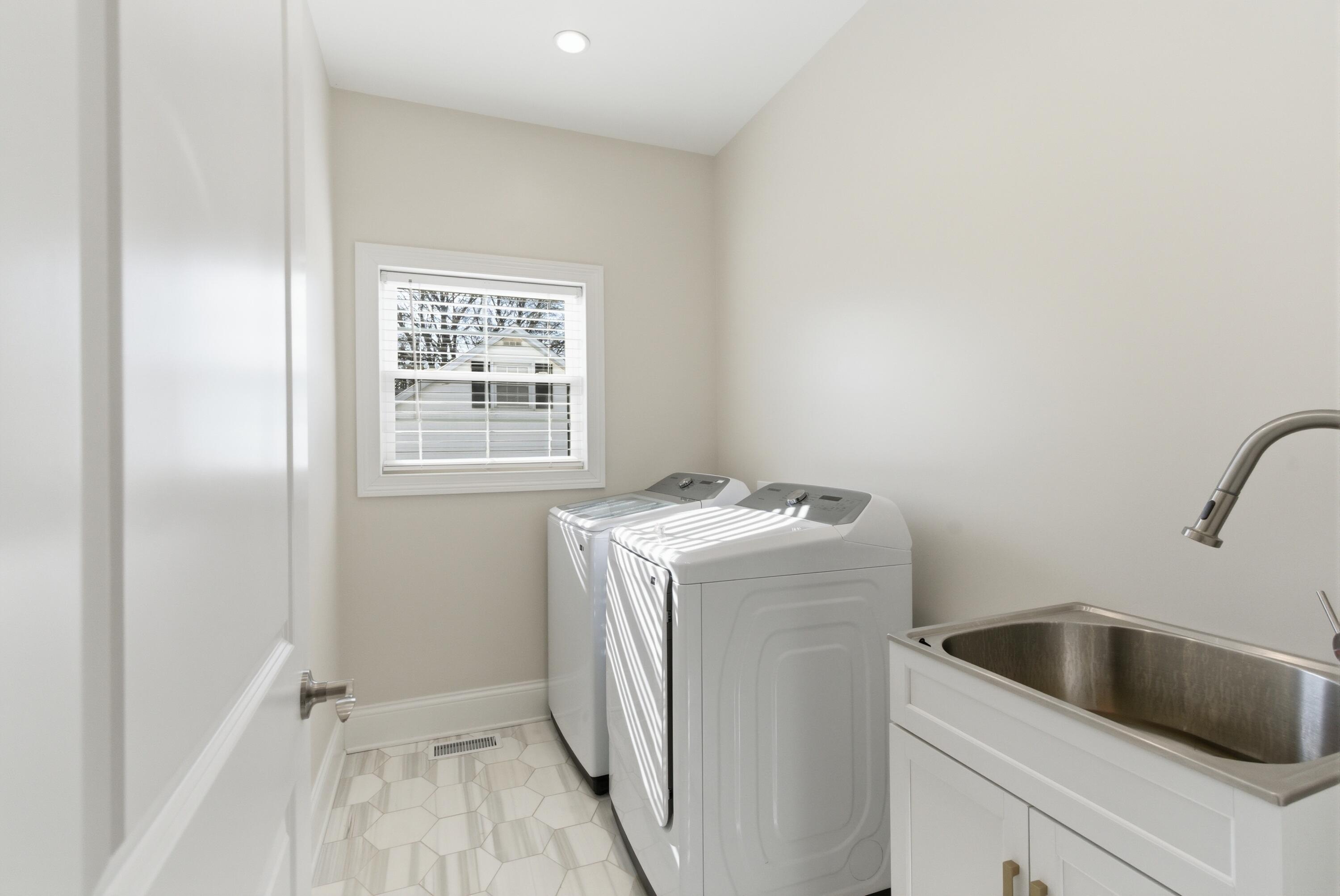 6329 Athens Boonesboro Road Property Photo 44