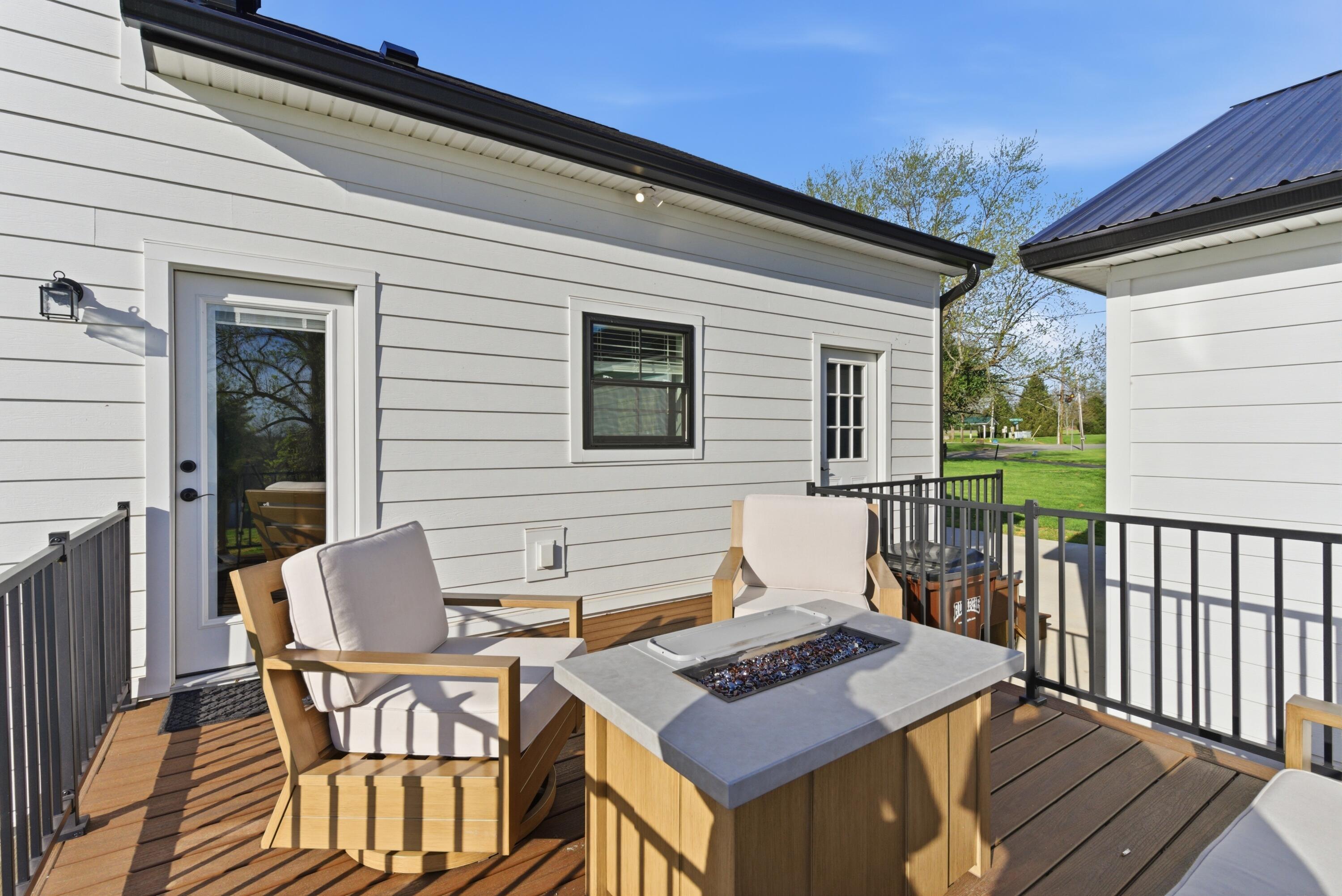 6329 Athens Boonesboro Road Property Photo 46