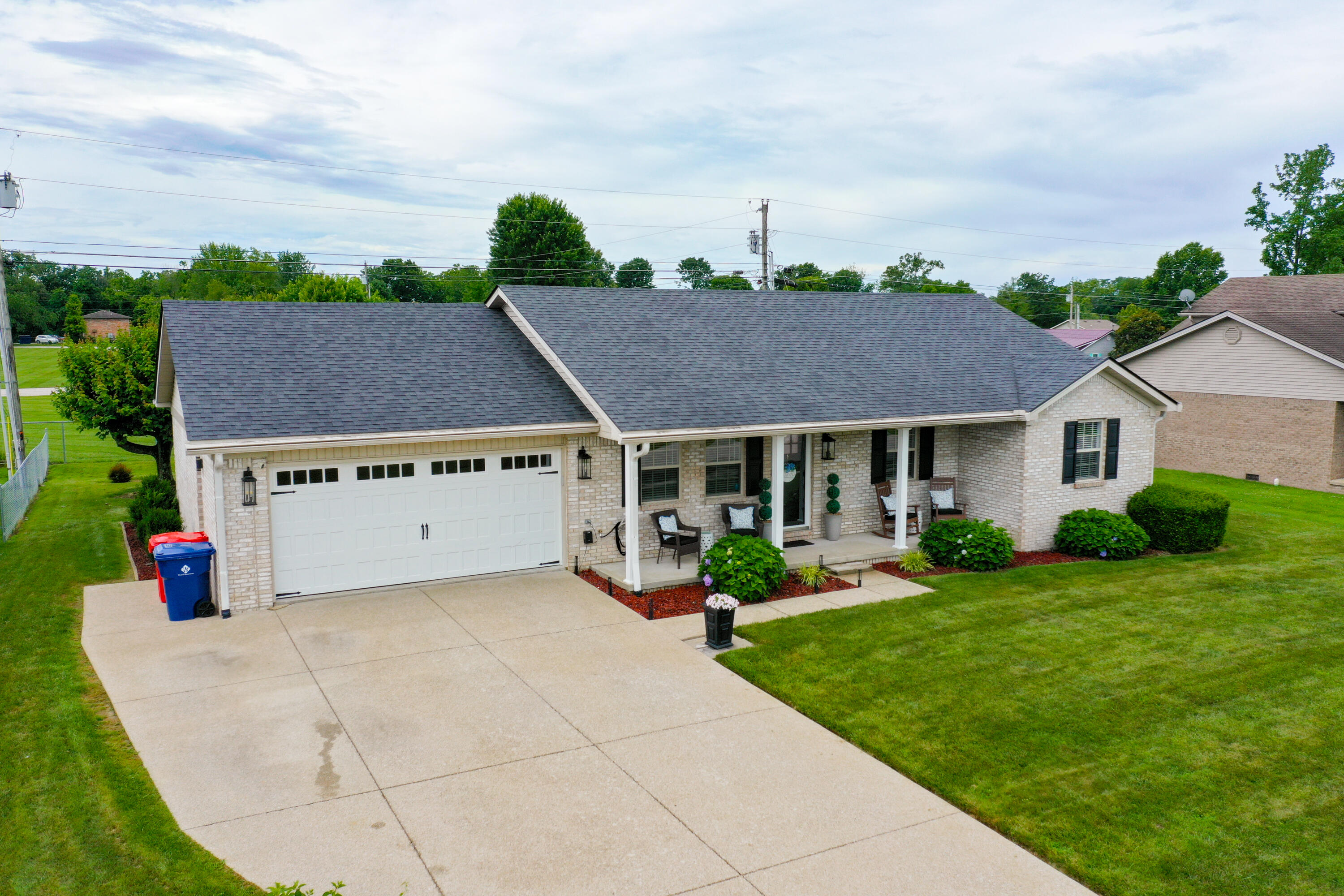 419 Plumtree Drive Property Photo 4