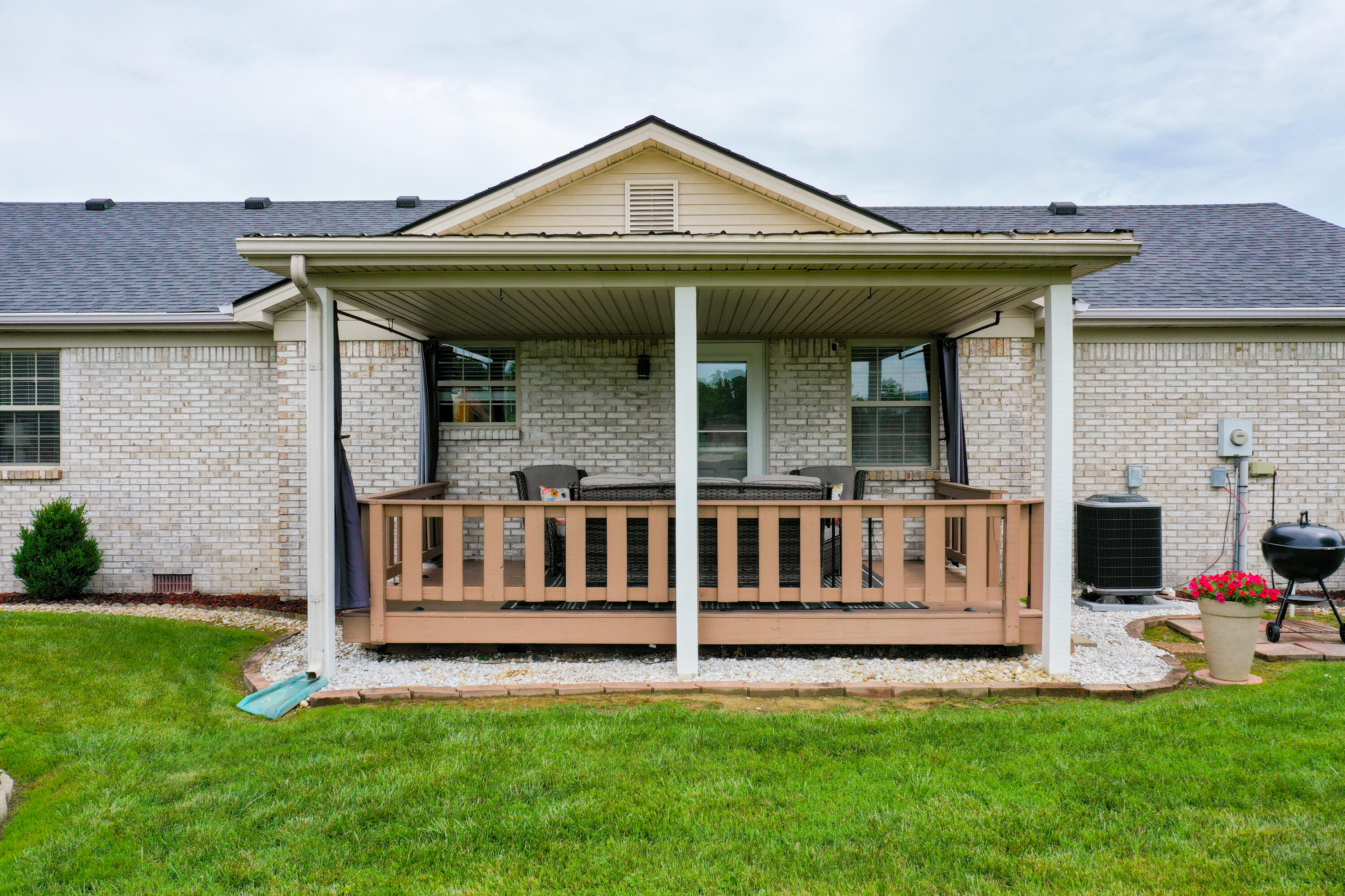 419 Plumtree Drive Property Photo 13