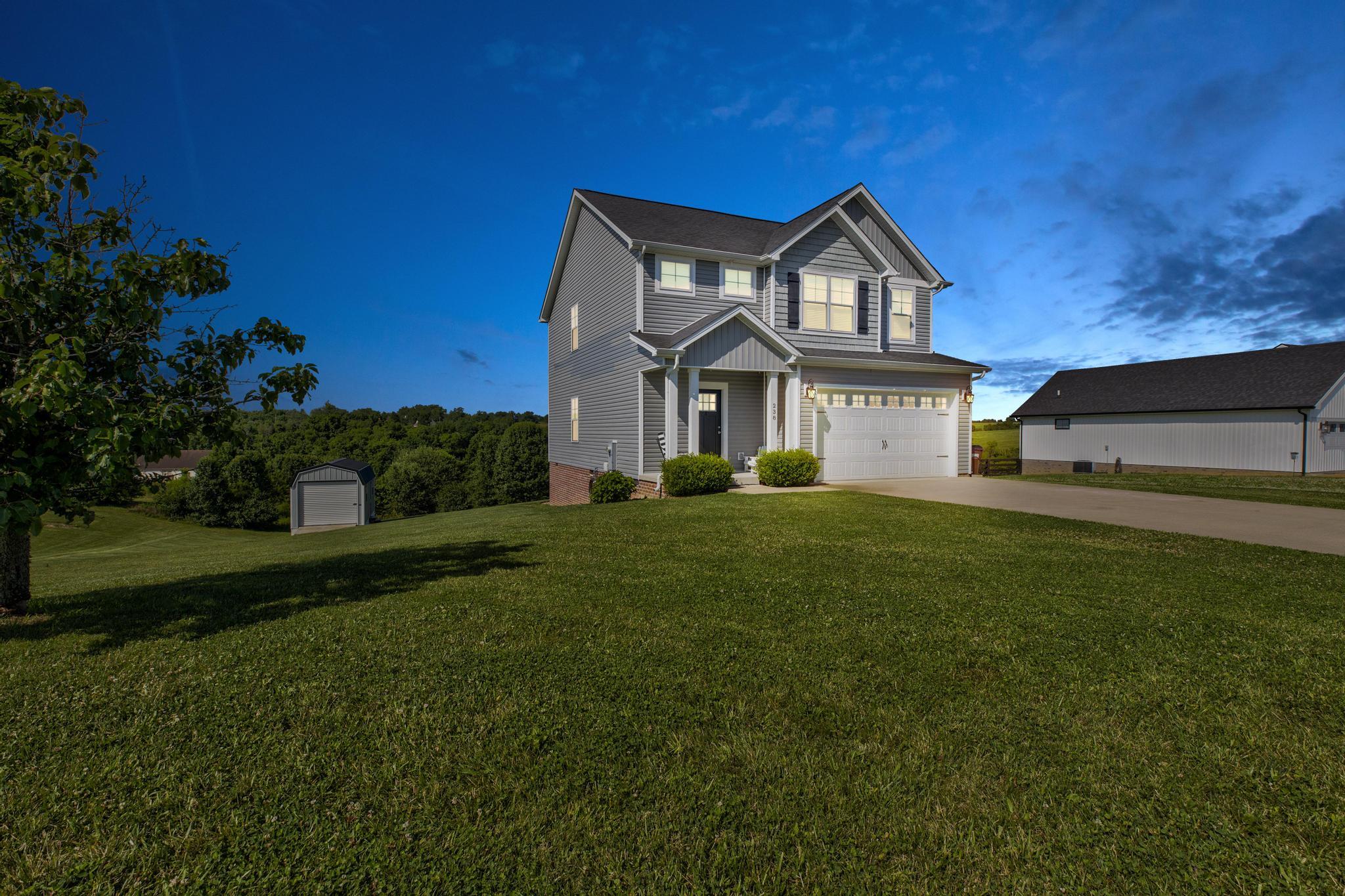 238 Blake Way Property Photo 5