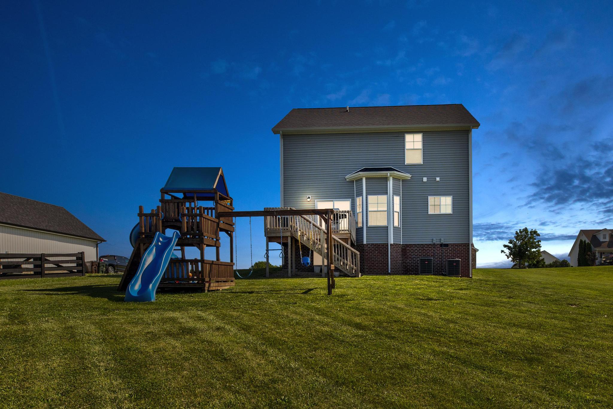 238 Blake Way Property Photo 36