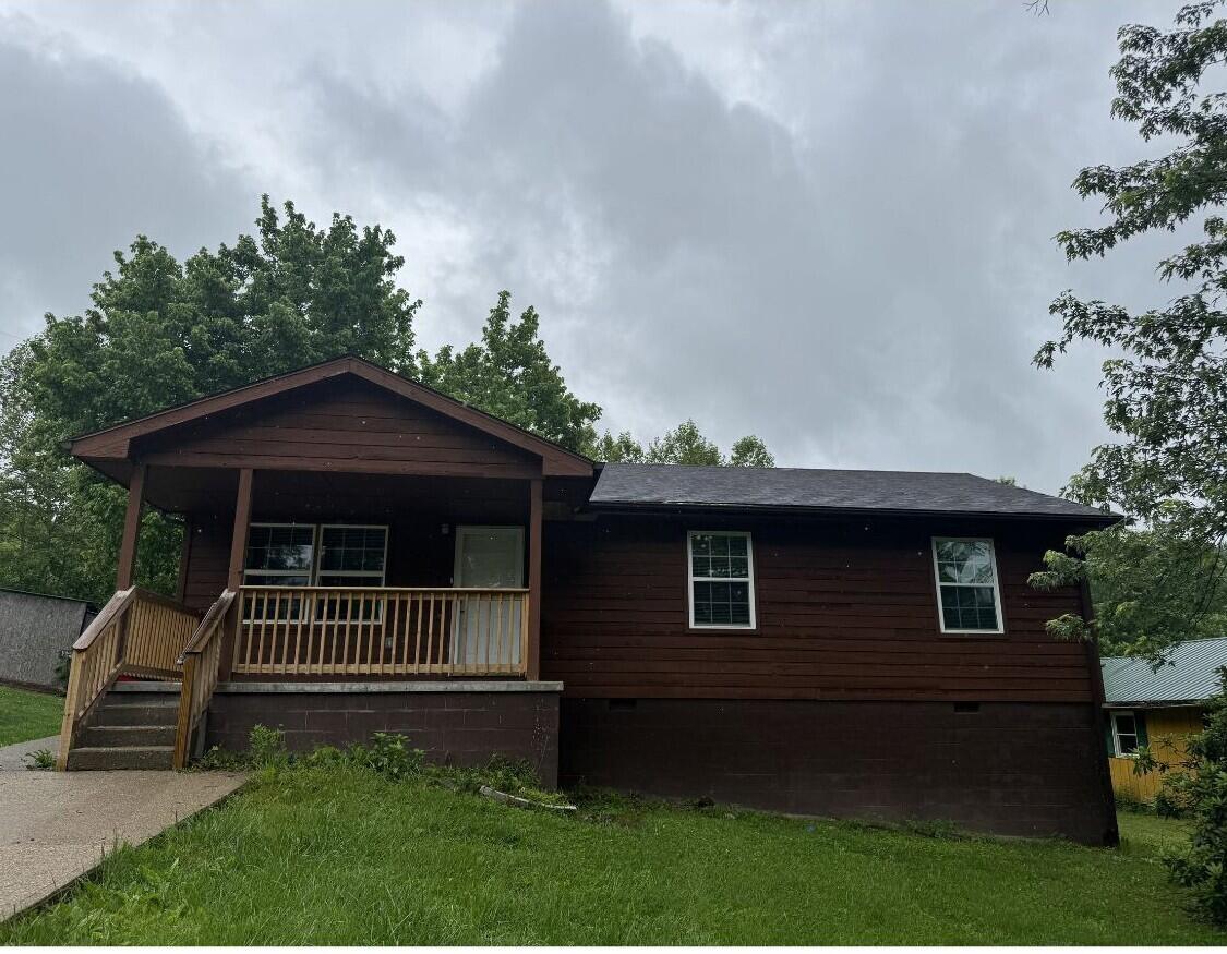 312 Keith Whitley Boulevard Property Photo 1