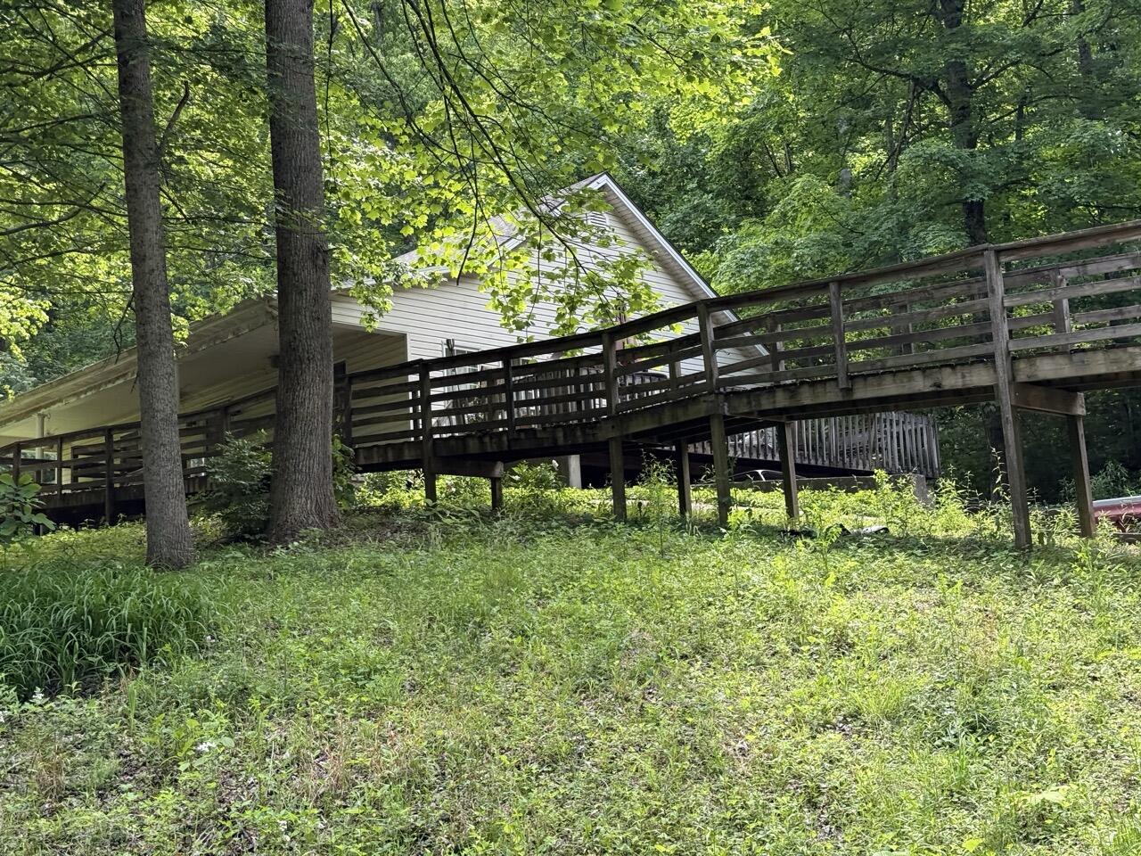 1676 Highway 3447 Property Photo 2