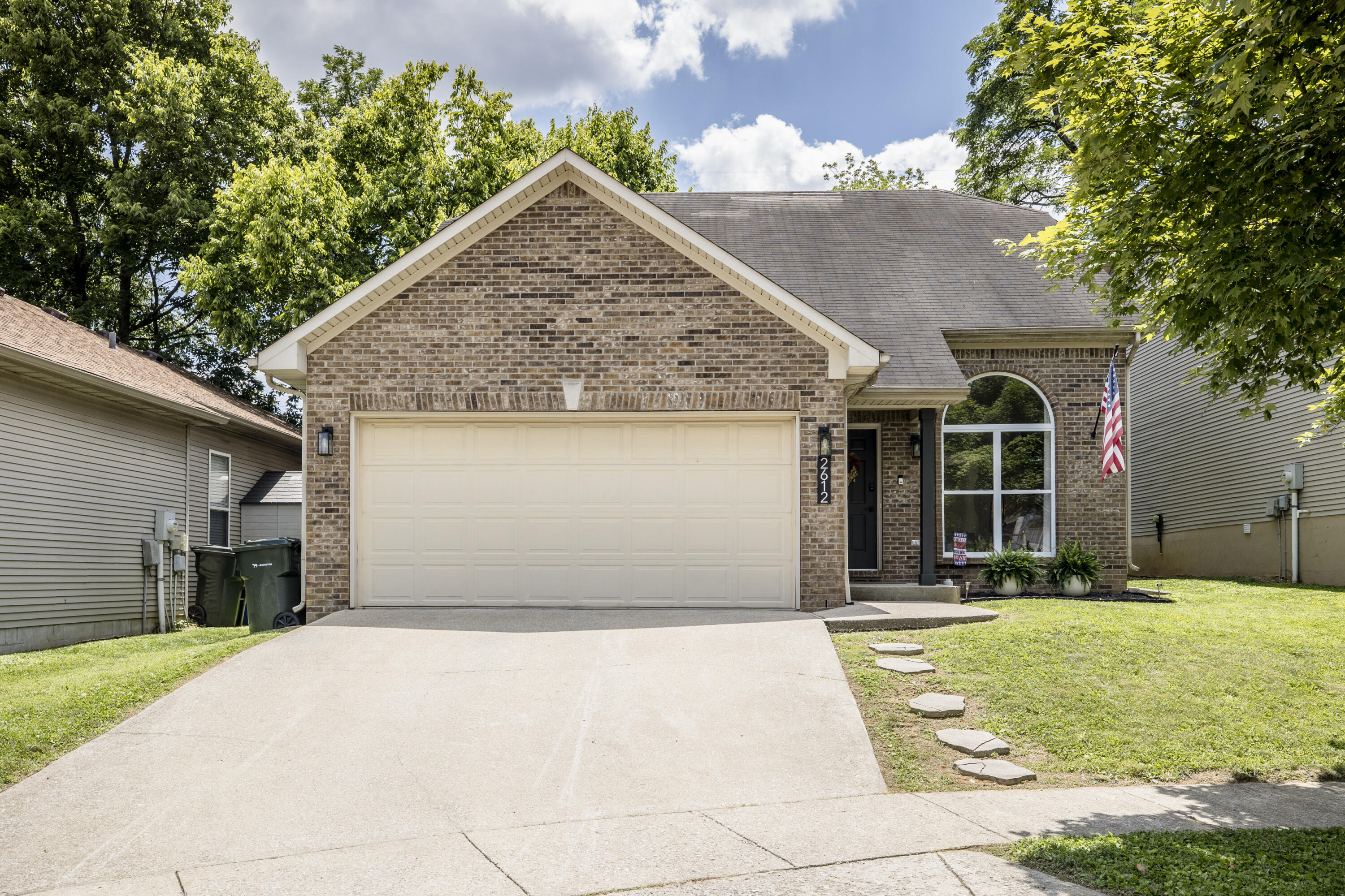 2612 Crystal Falls Road Property Photo 1