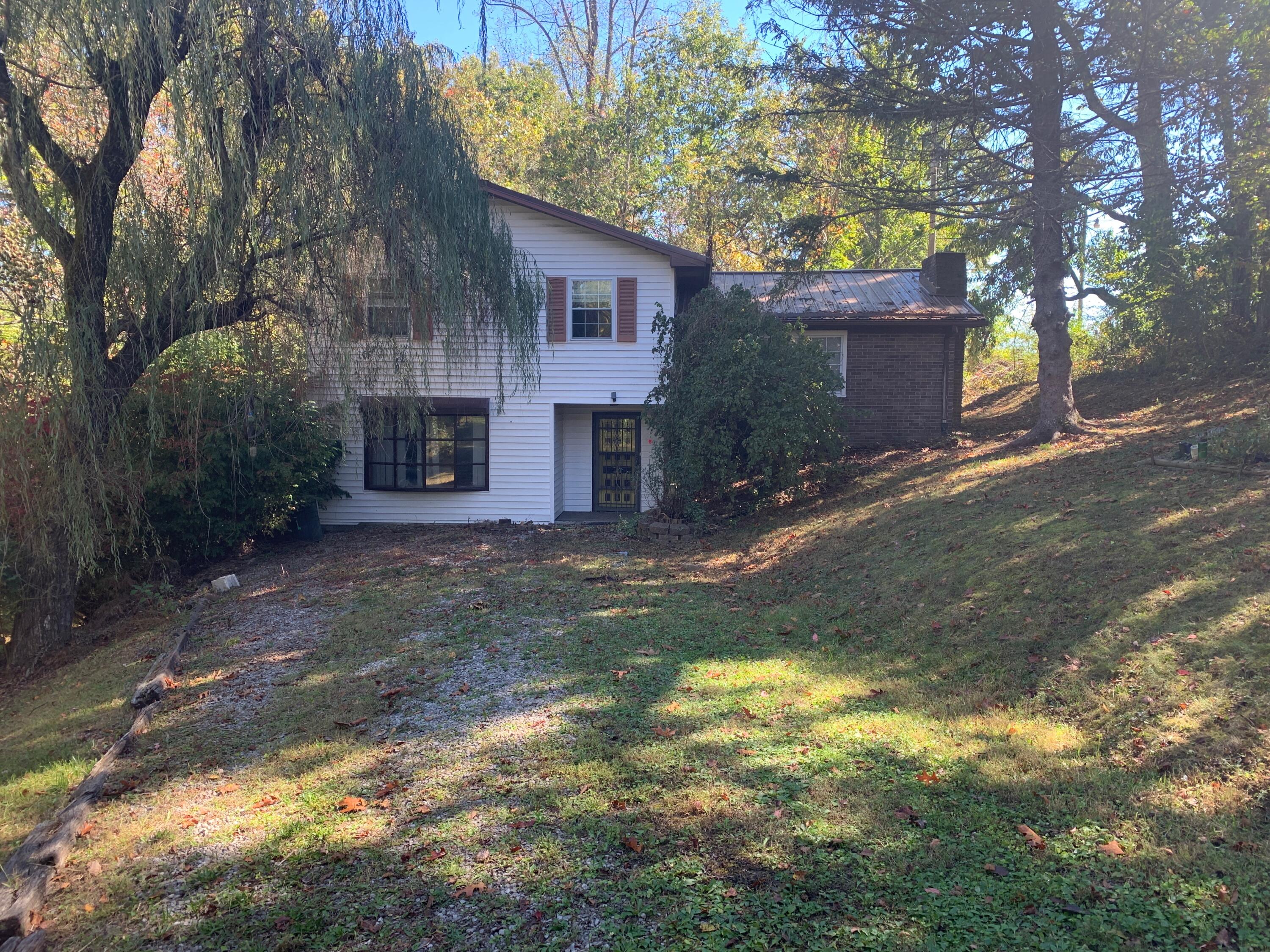 60 Grover Whitehead Road Property Photo 1