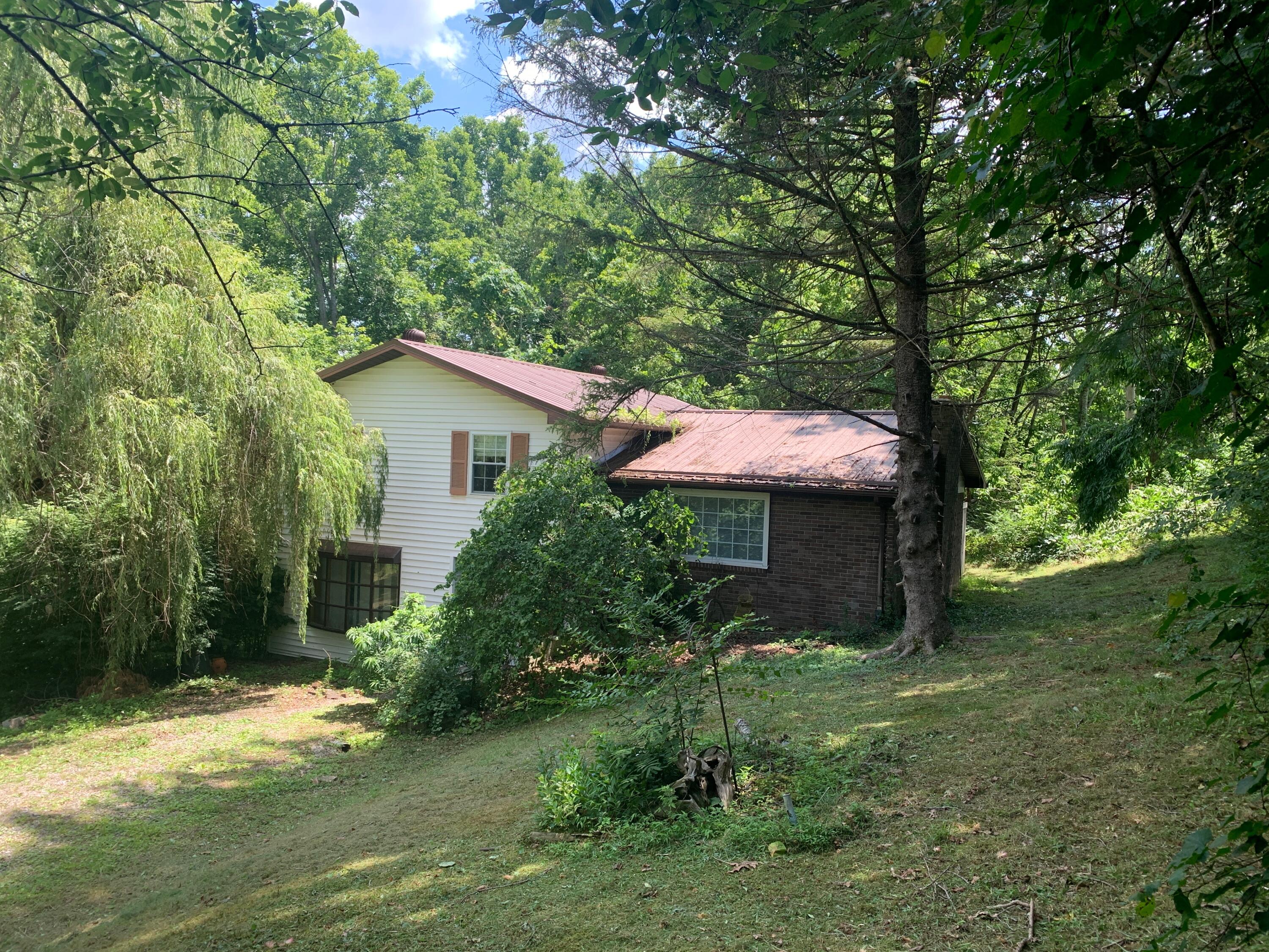60 Grover Whitehead Road Property Photo 2