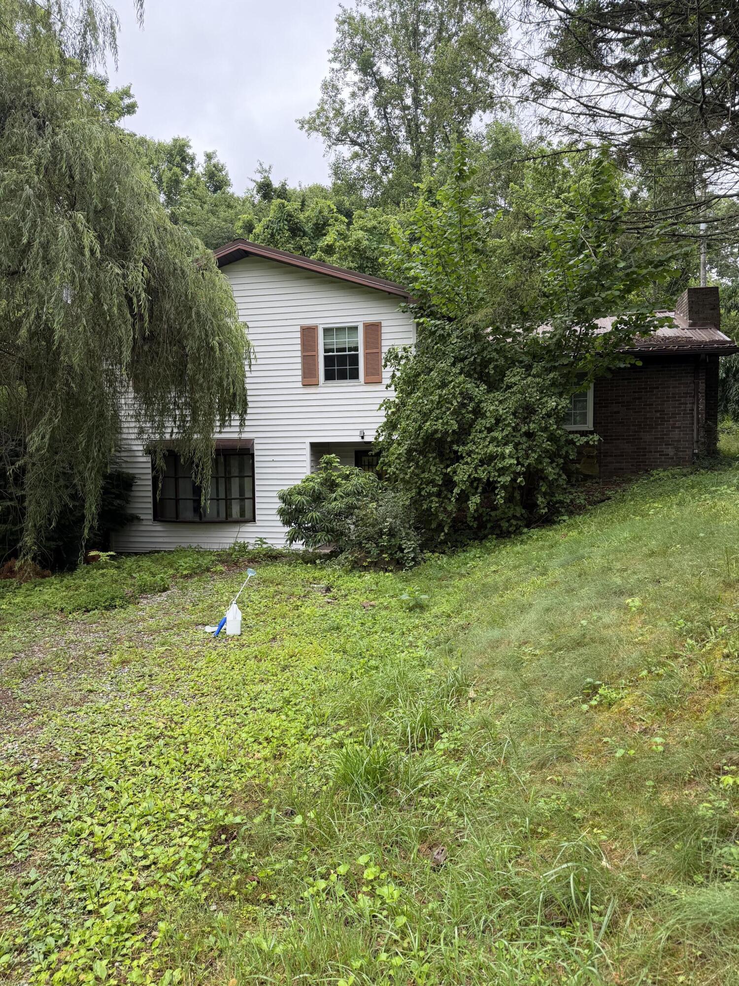 60 Grover Whitehead Road Property Photo 3