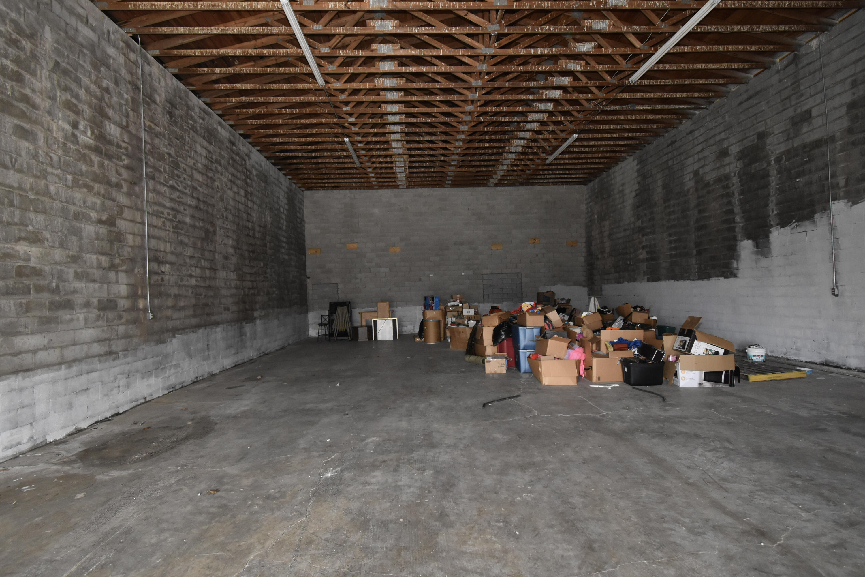 402 Menelaus Road Property Photo 1
