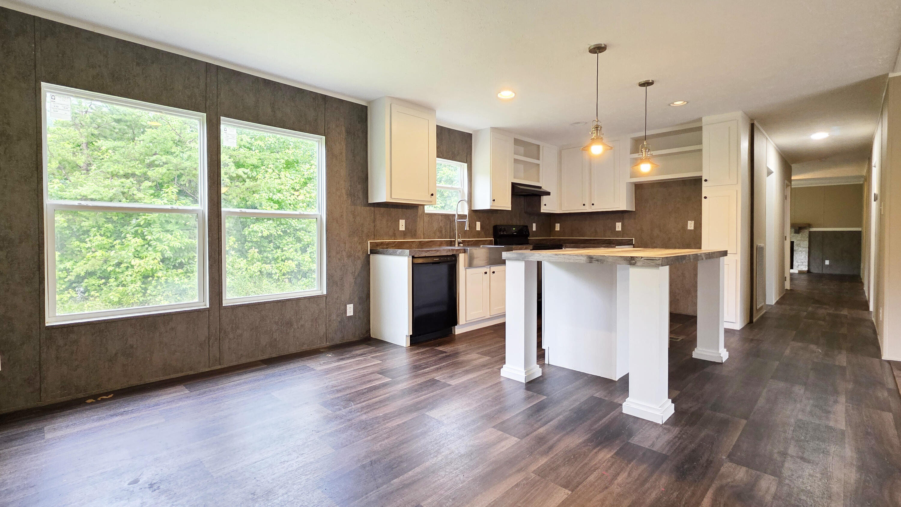 89 Tower Road Property Photo 4