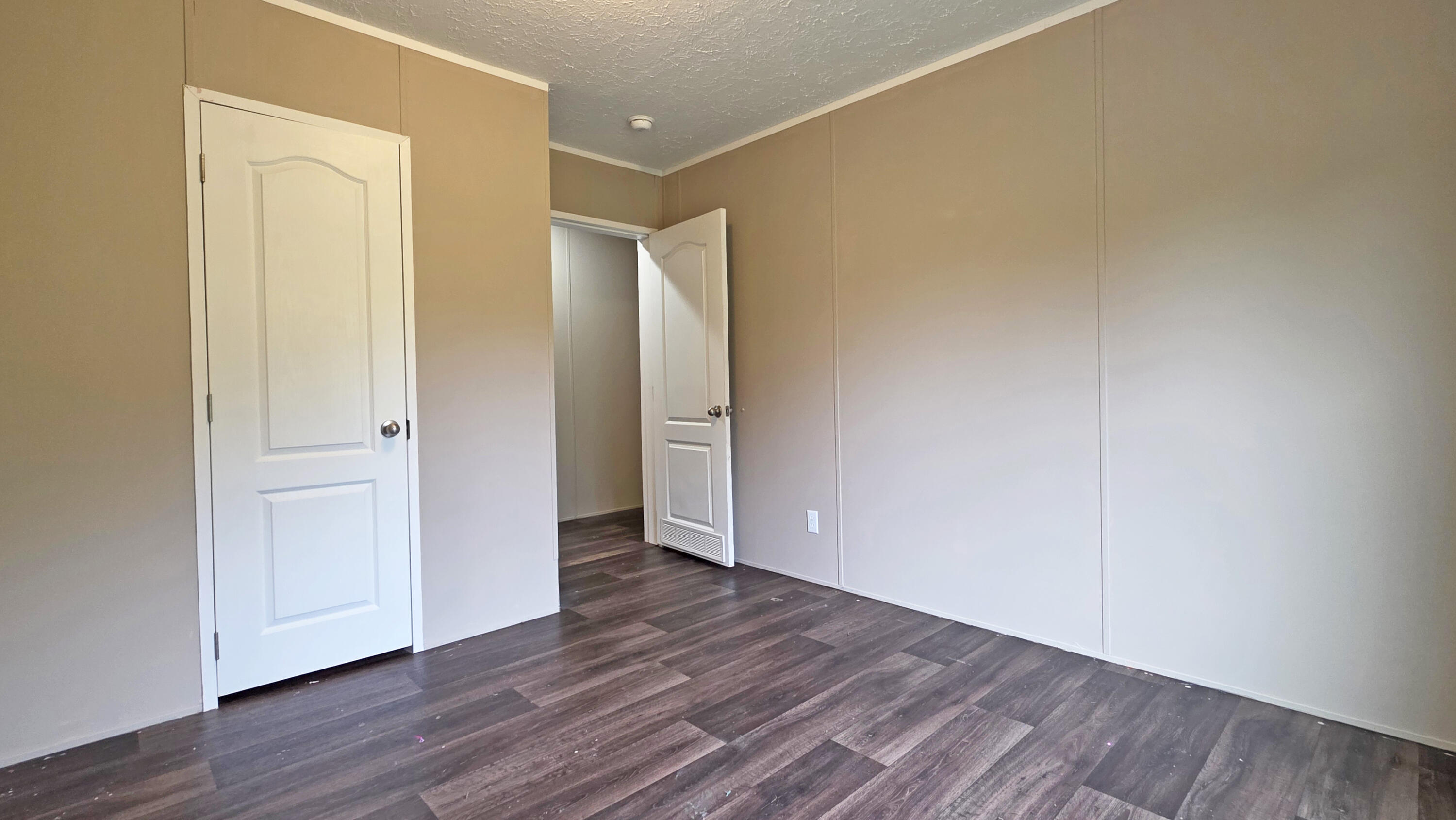 89 Tower Road Property Photo 12