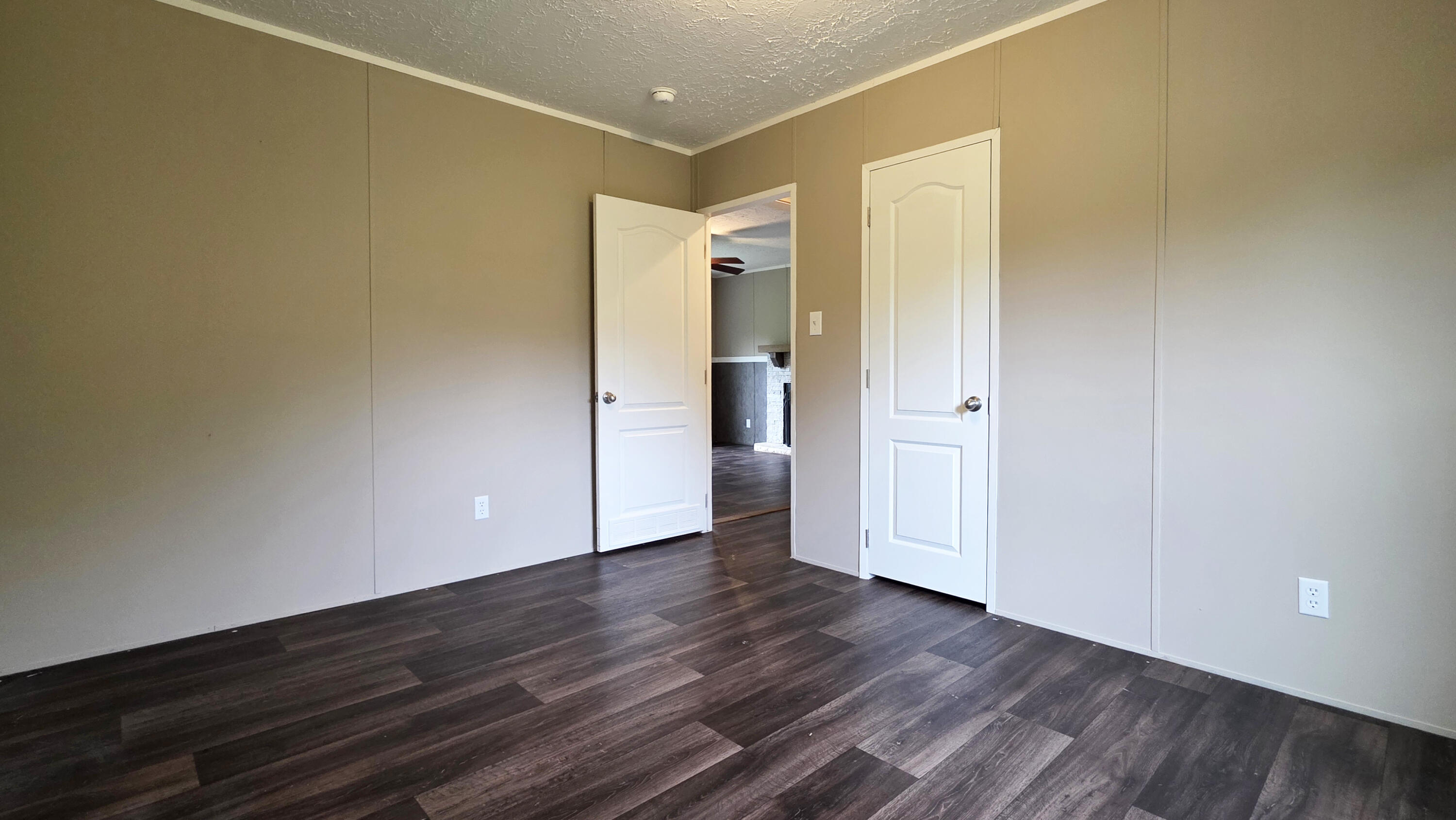 89 Tower Road Property Photo 17