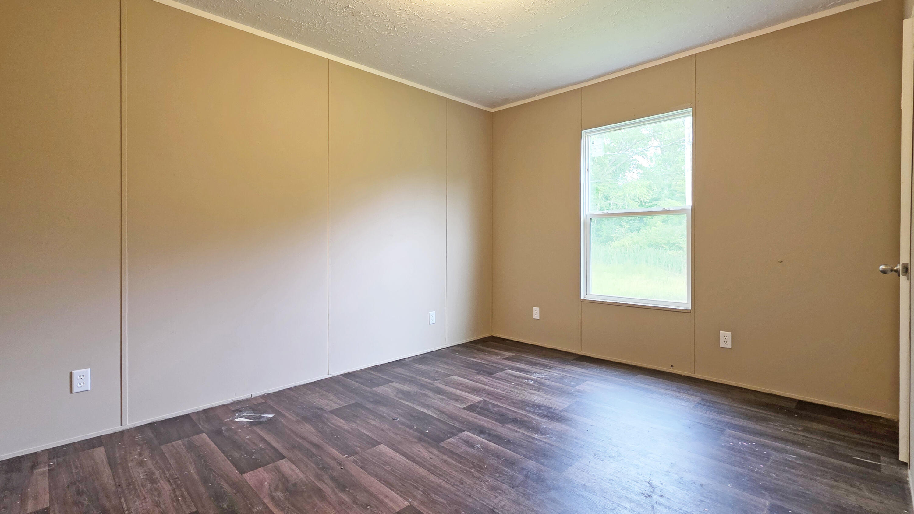 89 Tower Road Property Photo 18