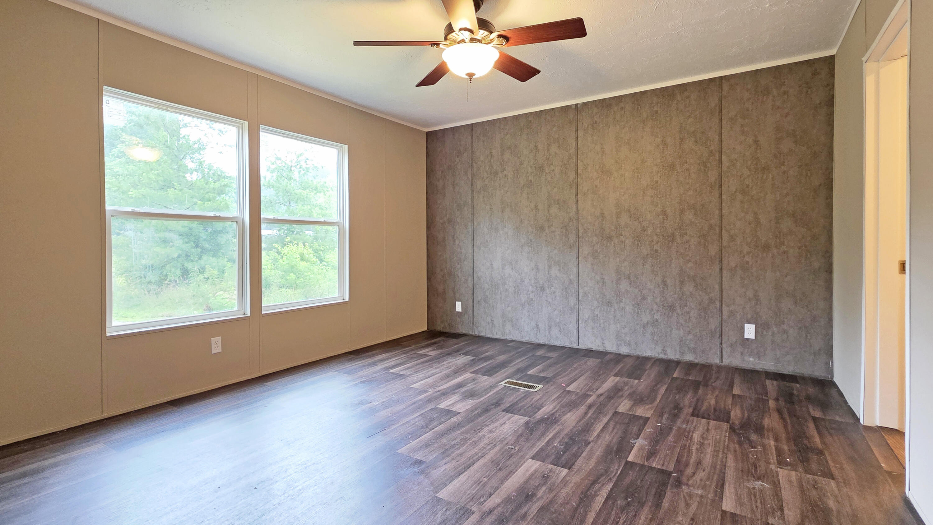 89 Tower Road Property Photo 21