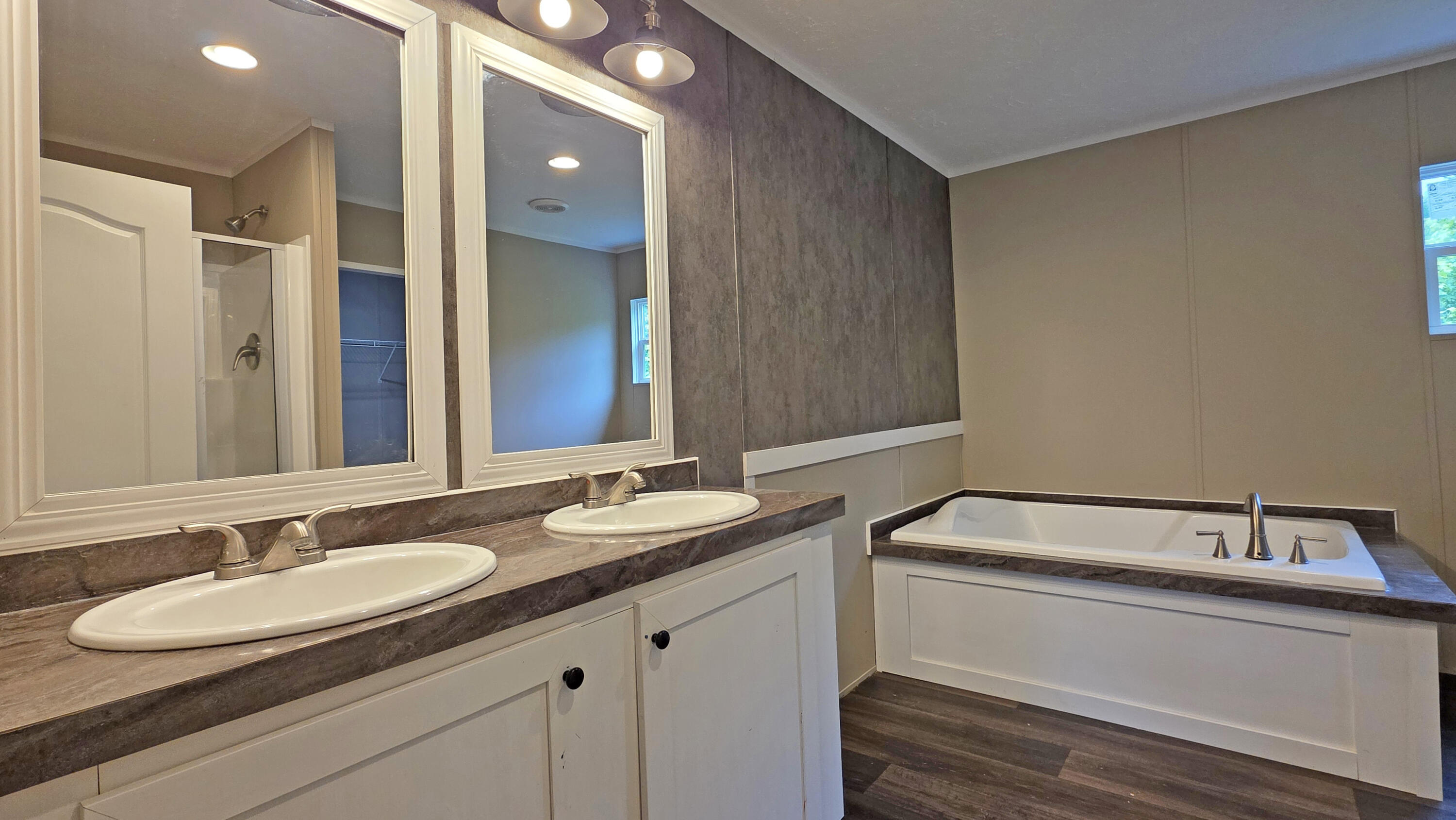 89 Tower Road Property Photo 24
