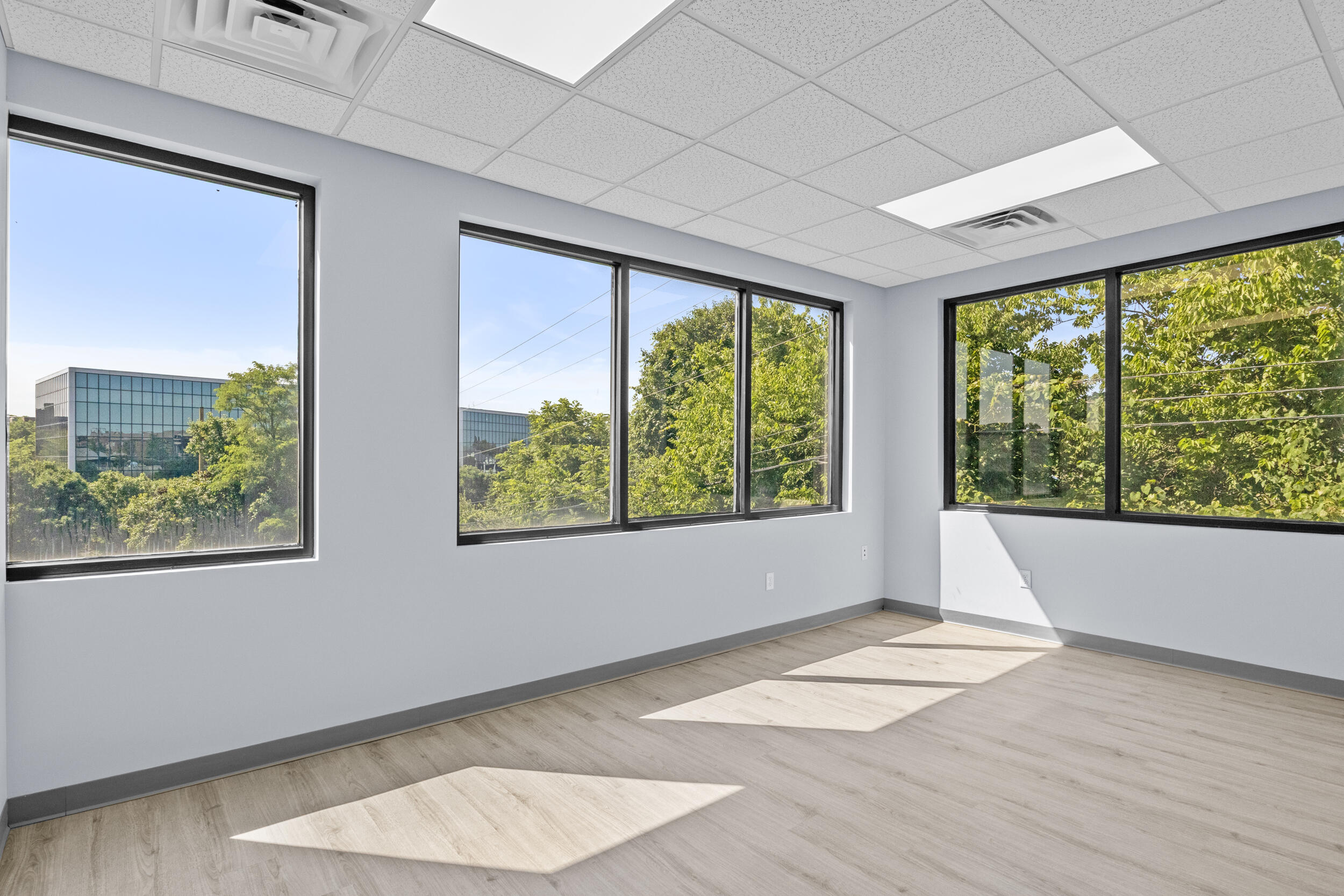 160 Prosperous Place Property Photo 44