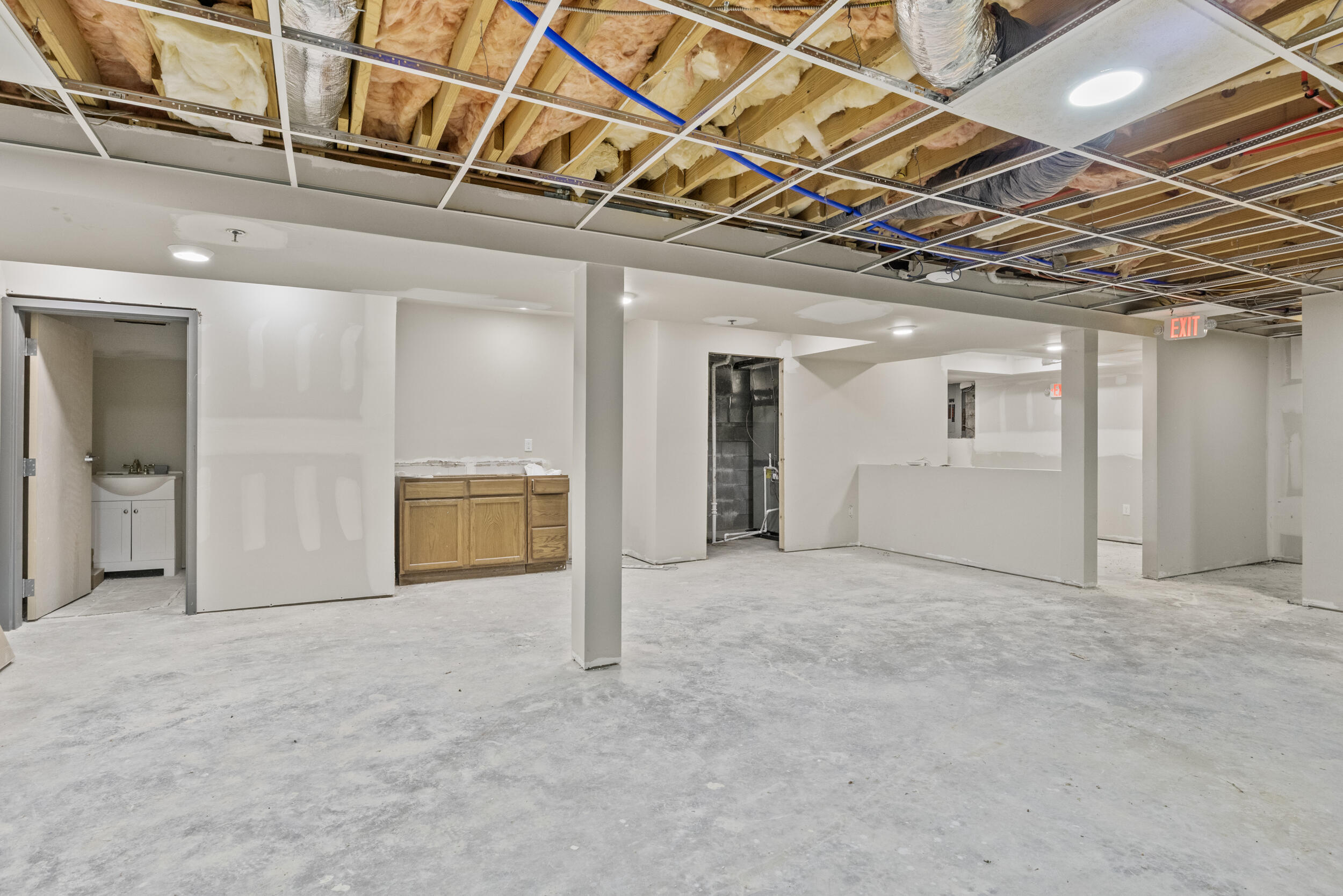 160 Prosperous Place Property Photo 61