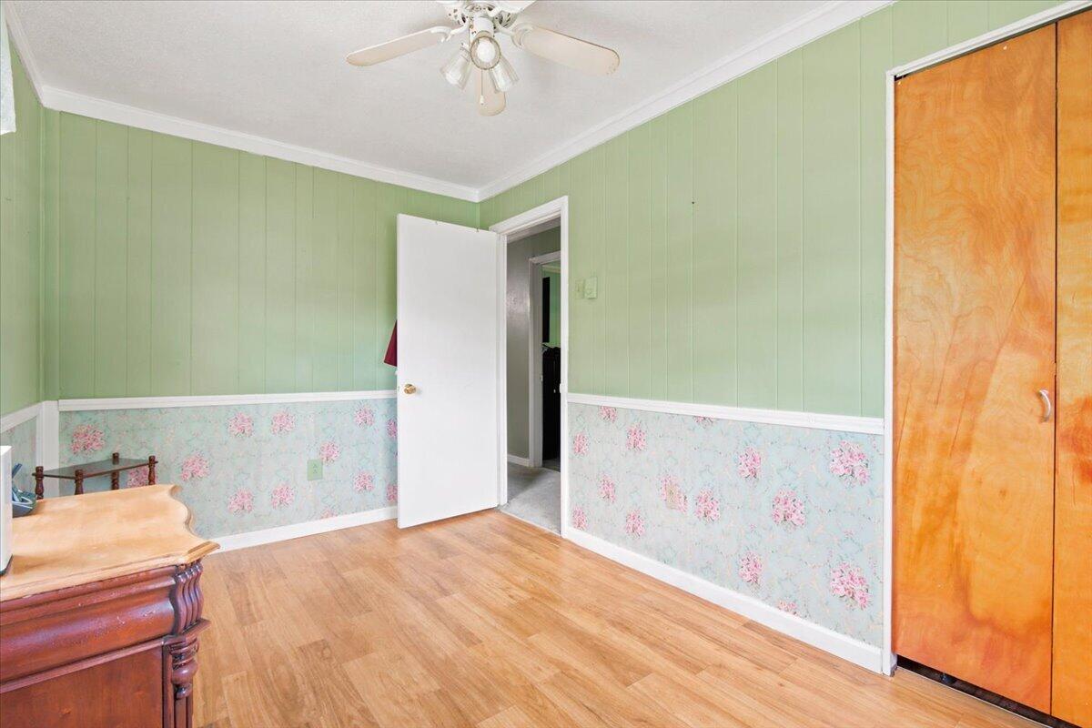 129 Mullins Street Property Photo 23