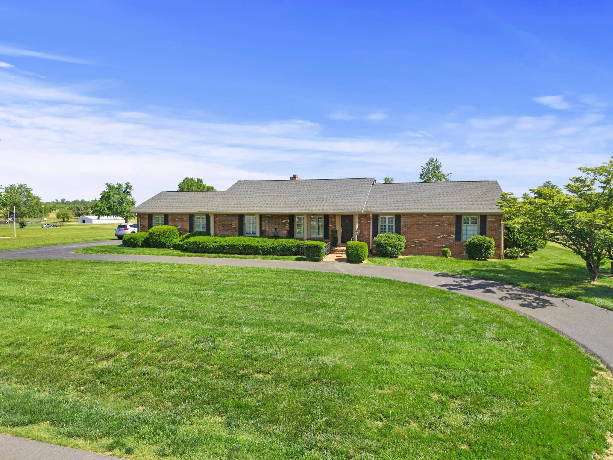 205 Holly Lane Property Photo 33