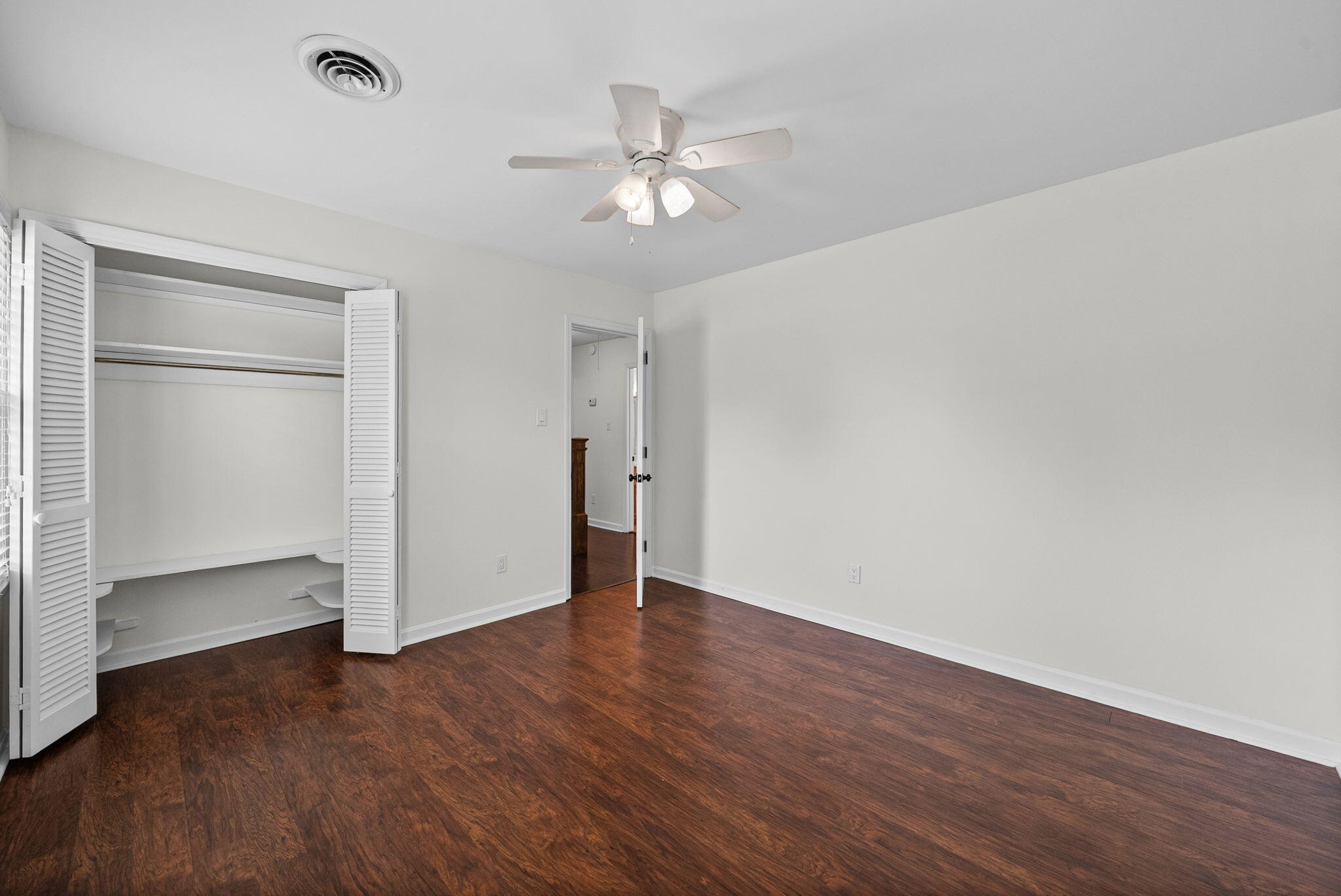 132 Windsor Drive Property Photo 25