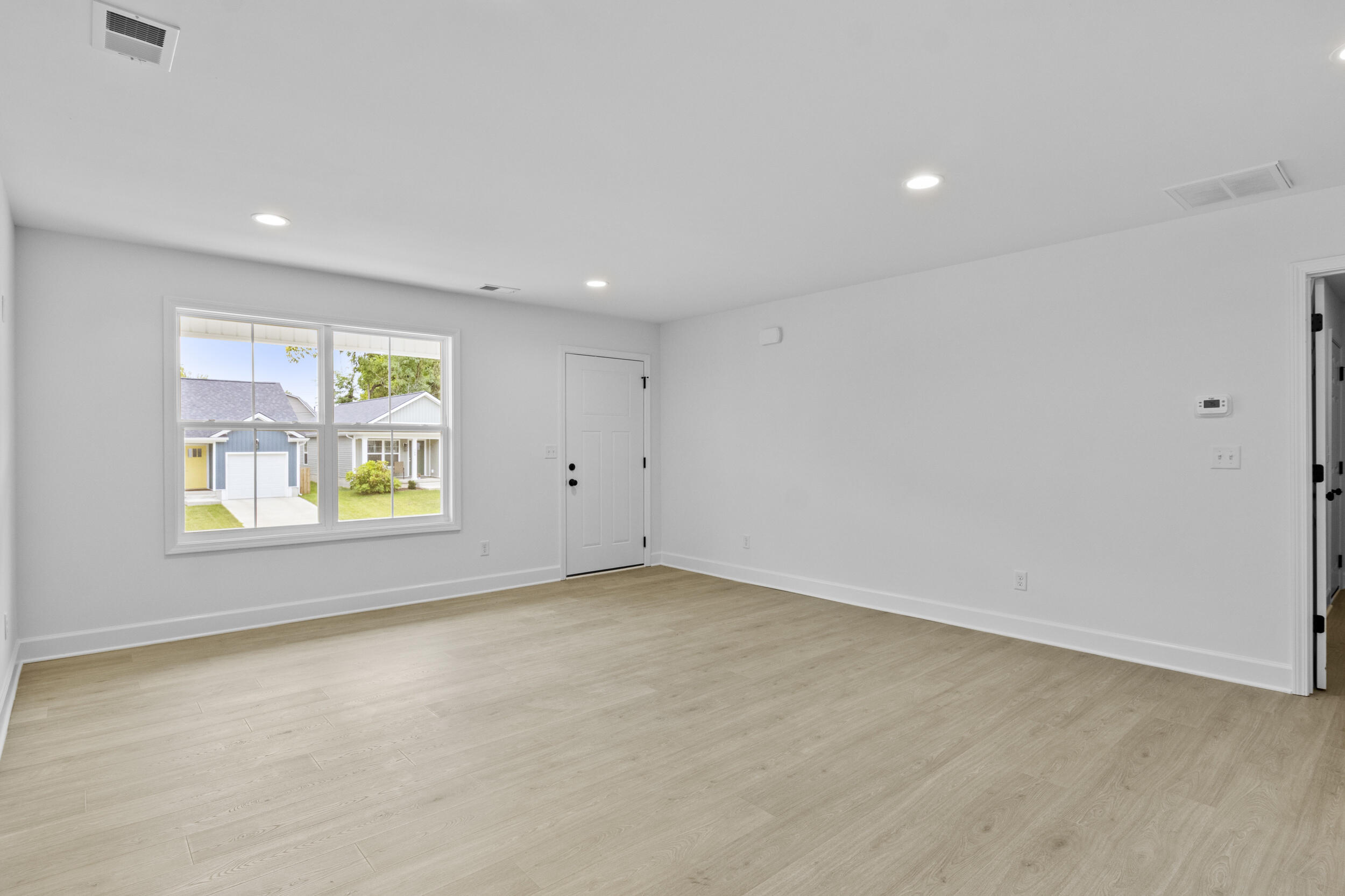 765 Harrison Trace Property Photo 4
