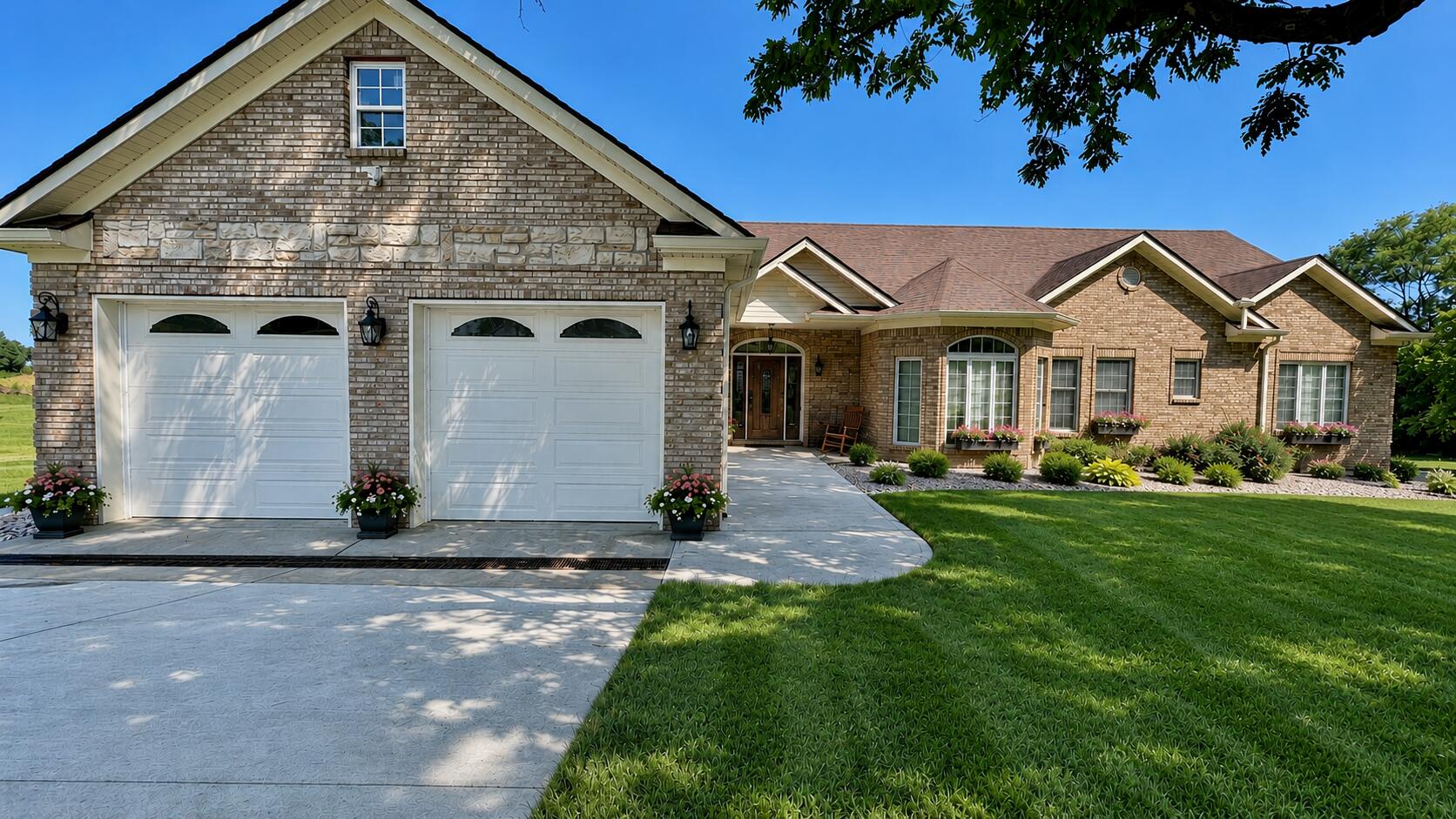 205 Woodside Way Property Photo 1