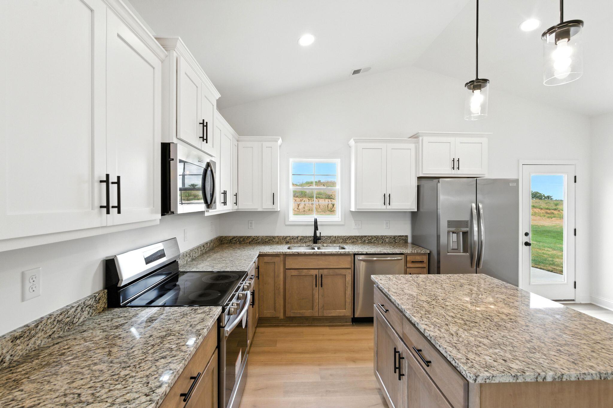 769 Harrison Trace Property Photo 14