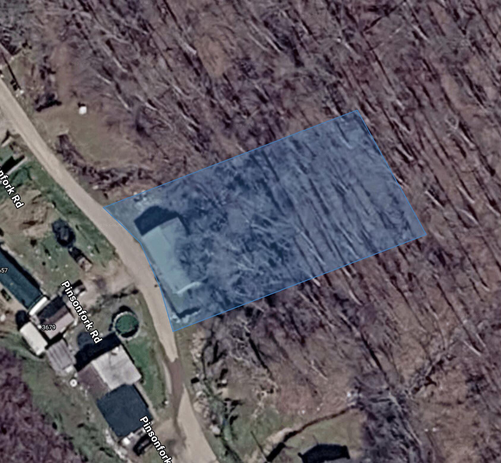 3668 Pinsonfork Road Property Photo 2