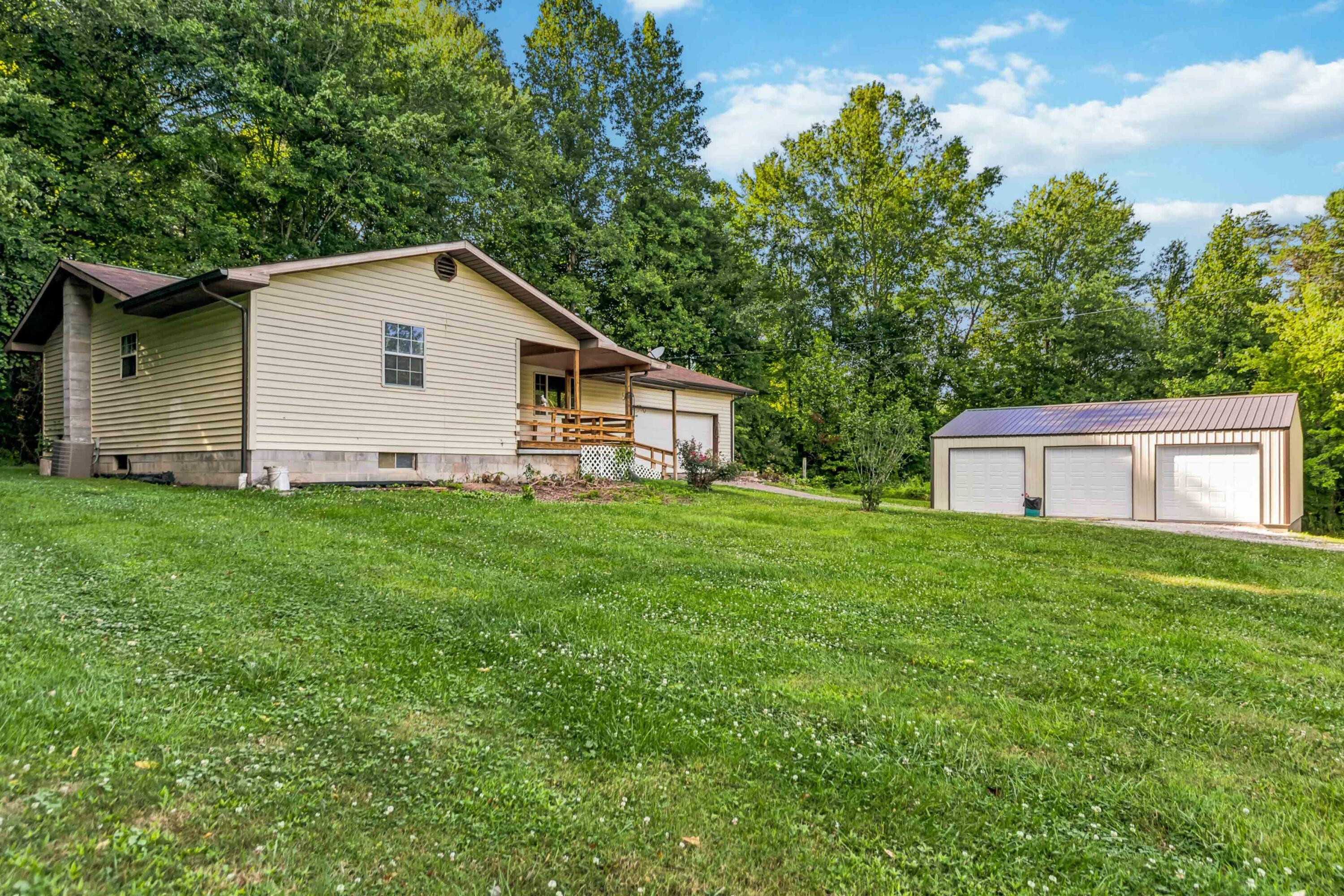 3572 Echo Valley Road Property Photo 1
