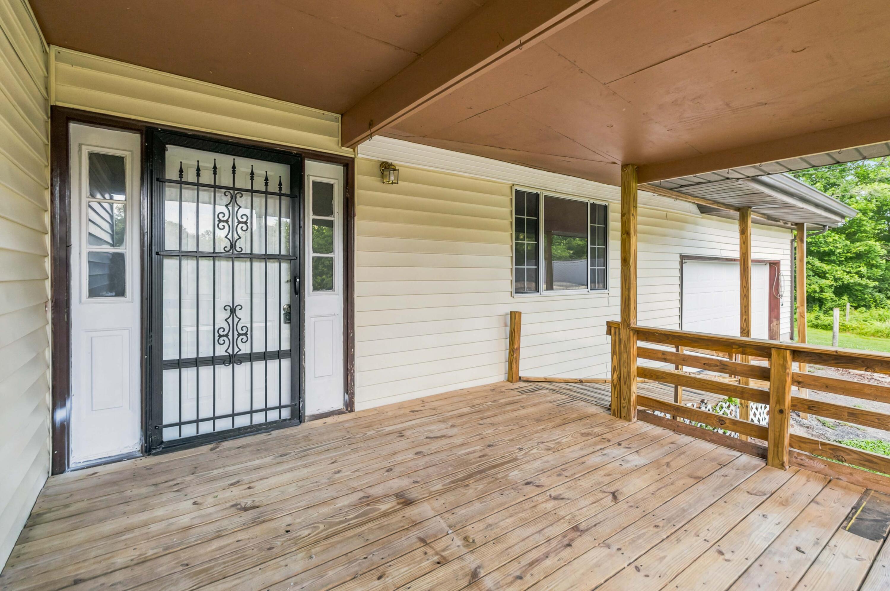 3572 Echo Valley Road Property Photo 4