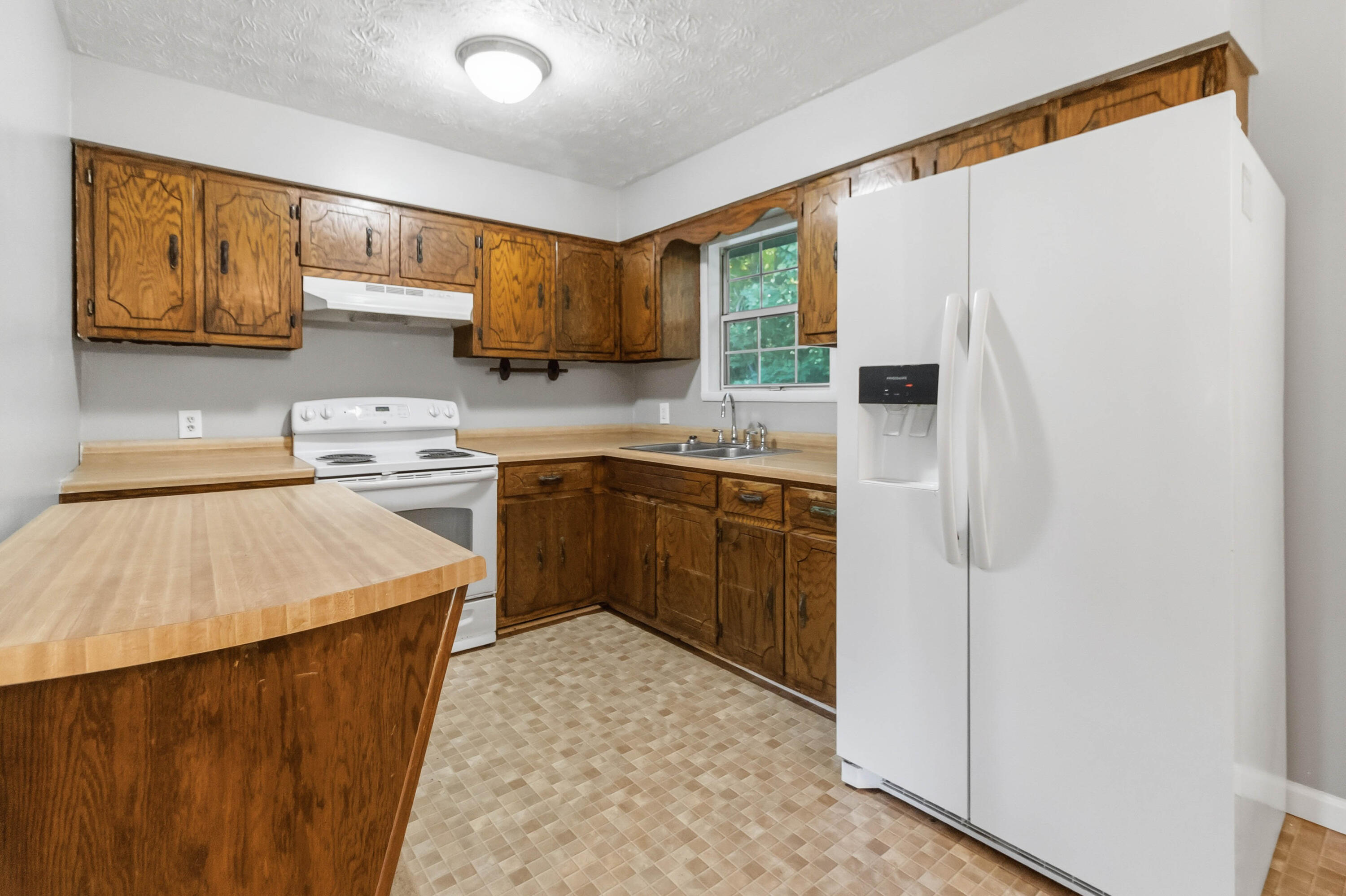 3572 Echo Valley Road Property Photo 9
