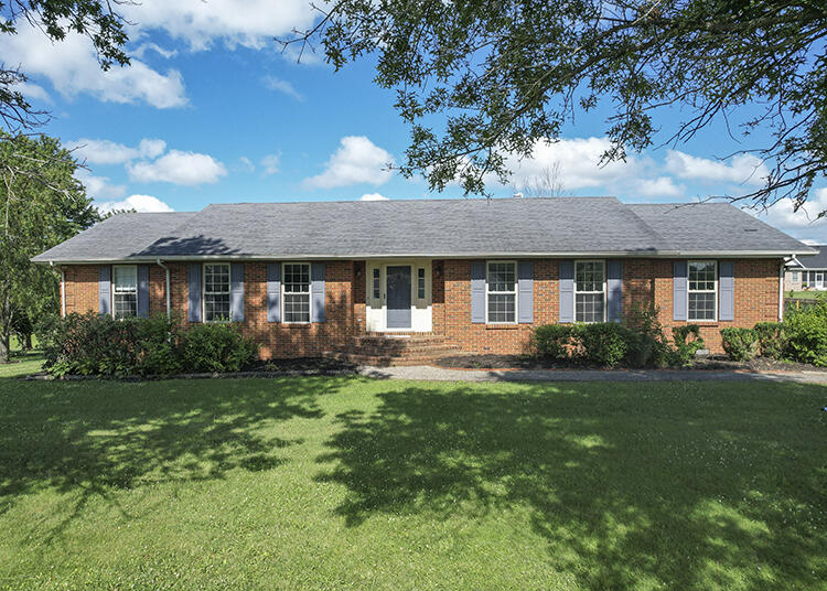 923 Meadow Lane Property Photo 1