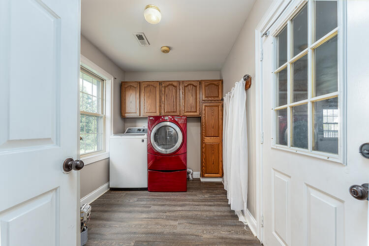 923 Meadow Lane Property Photo 11