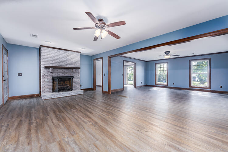 923 Meadow Lane Property Photo 14