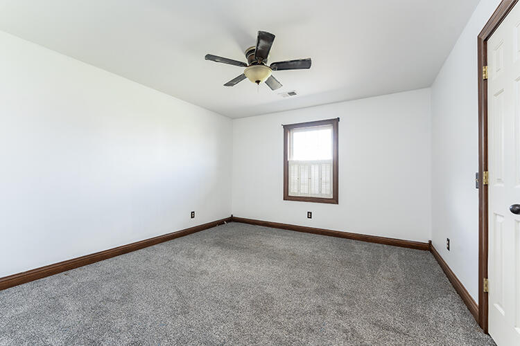 923 Meadow Lane Property Photo 18