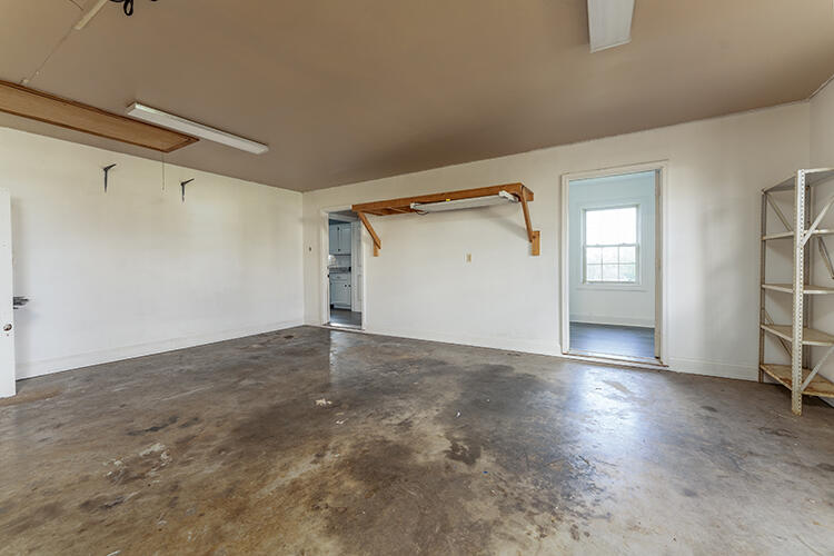 923 Meadow Lane Property Photo 28
