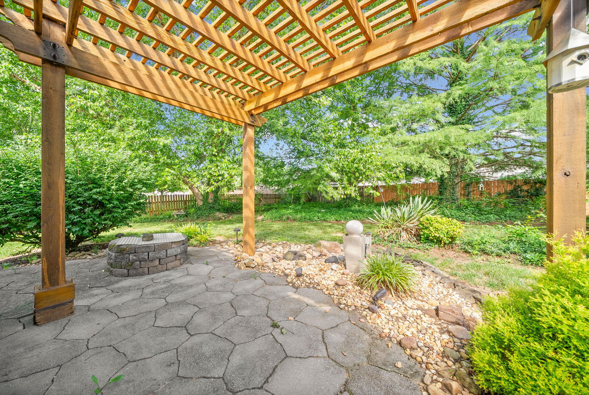 401 Irish Circle Property Photo 2