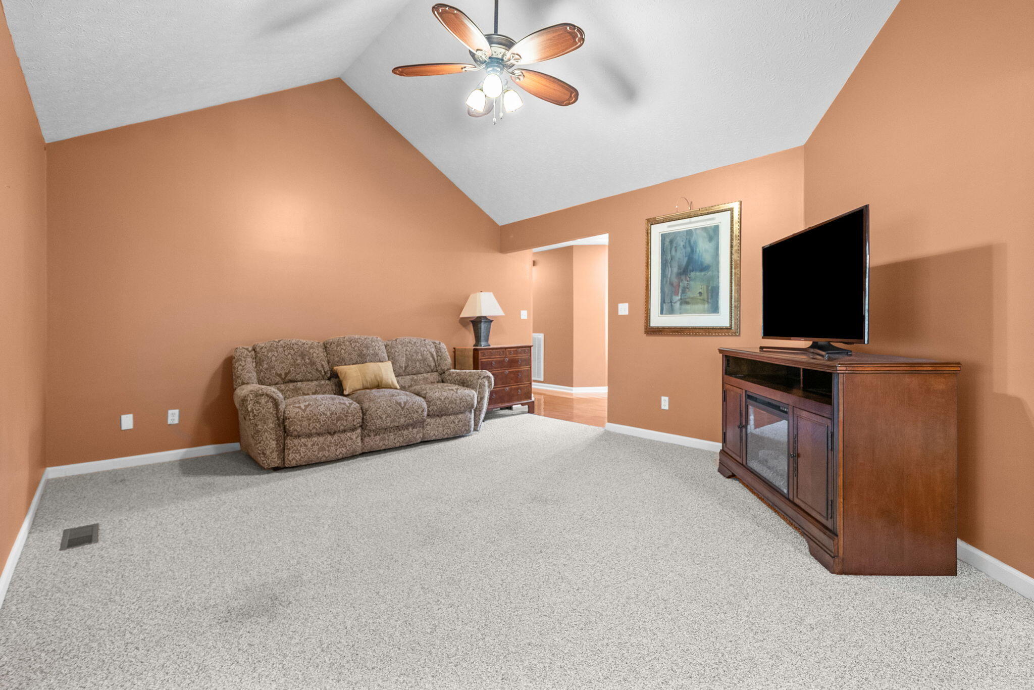 401 Irish Circle Property Photo 11